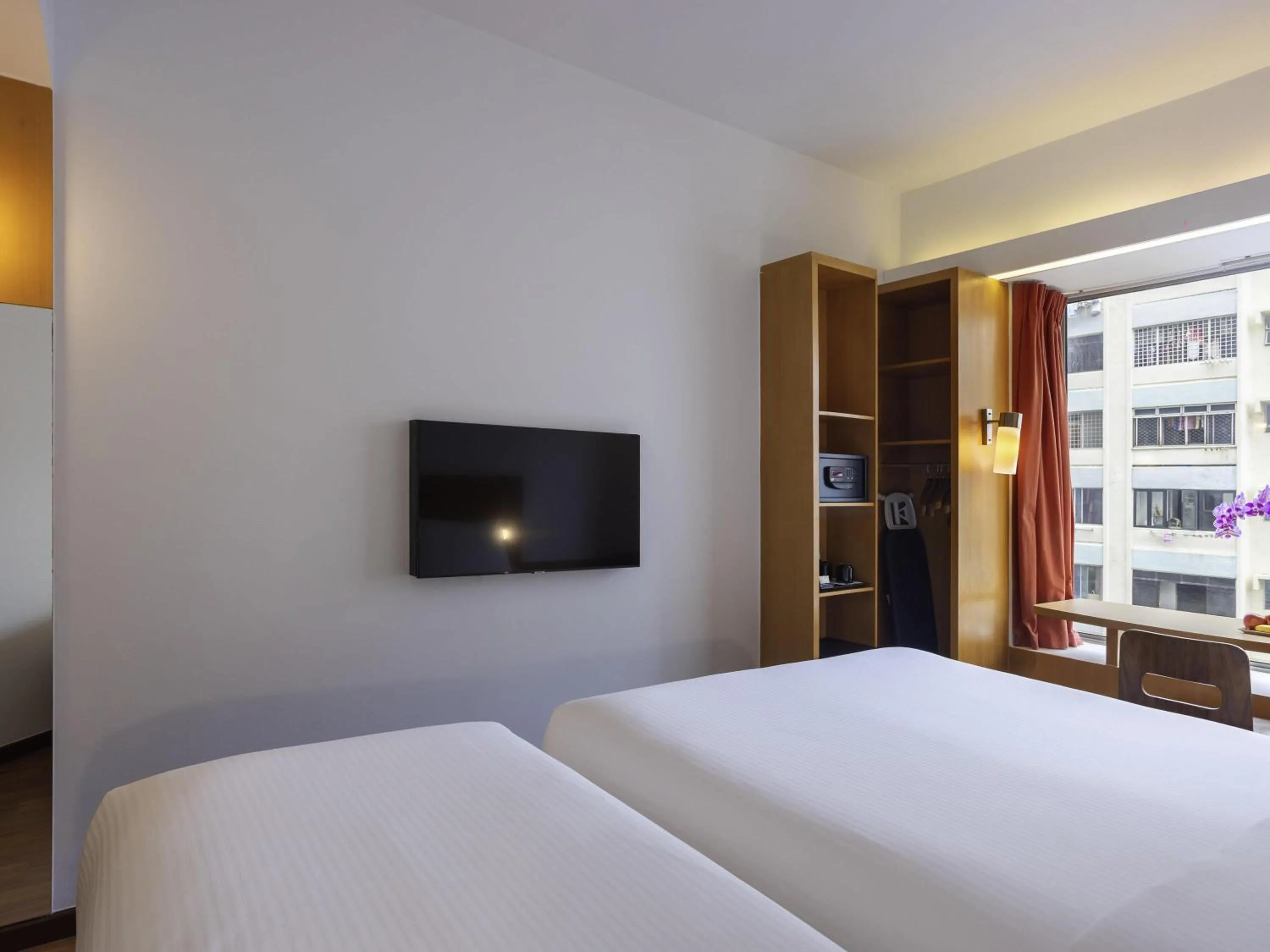 Bedroom, Bed in Ibis Singapore on Bencoolen - Newly Renovated