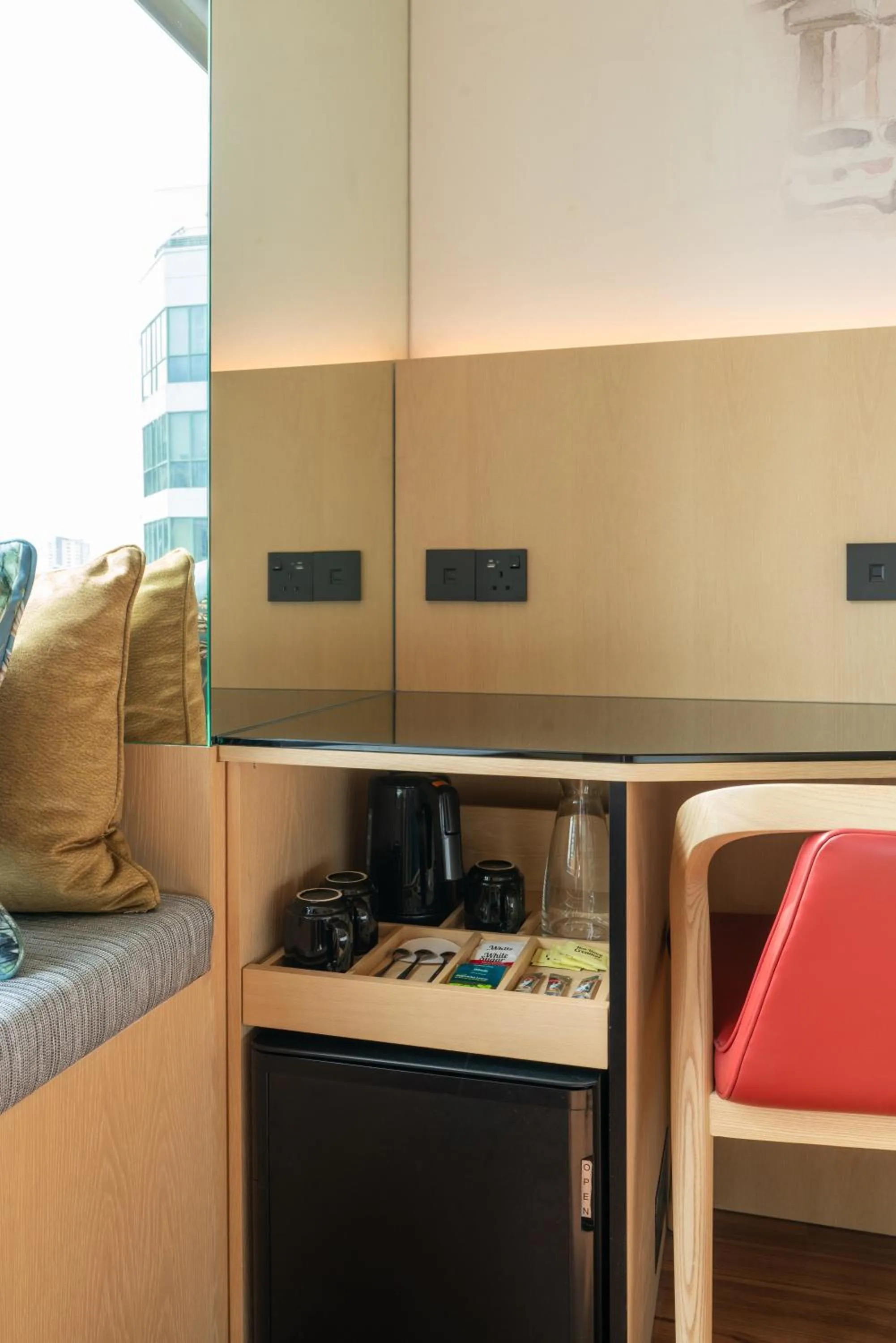Coffee/tea facilities, Bed in Ibis Singapore on Bencoolen - Newly Renovated