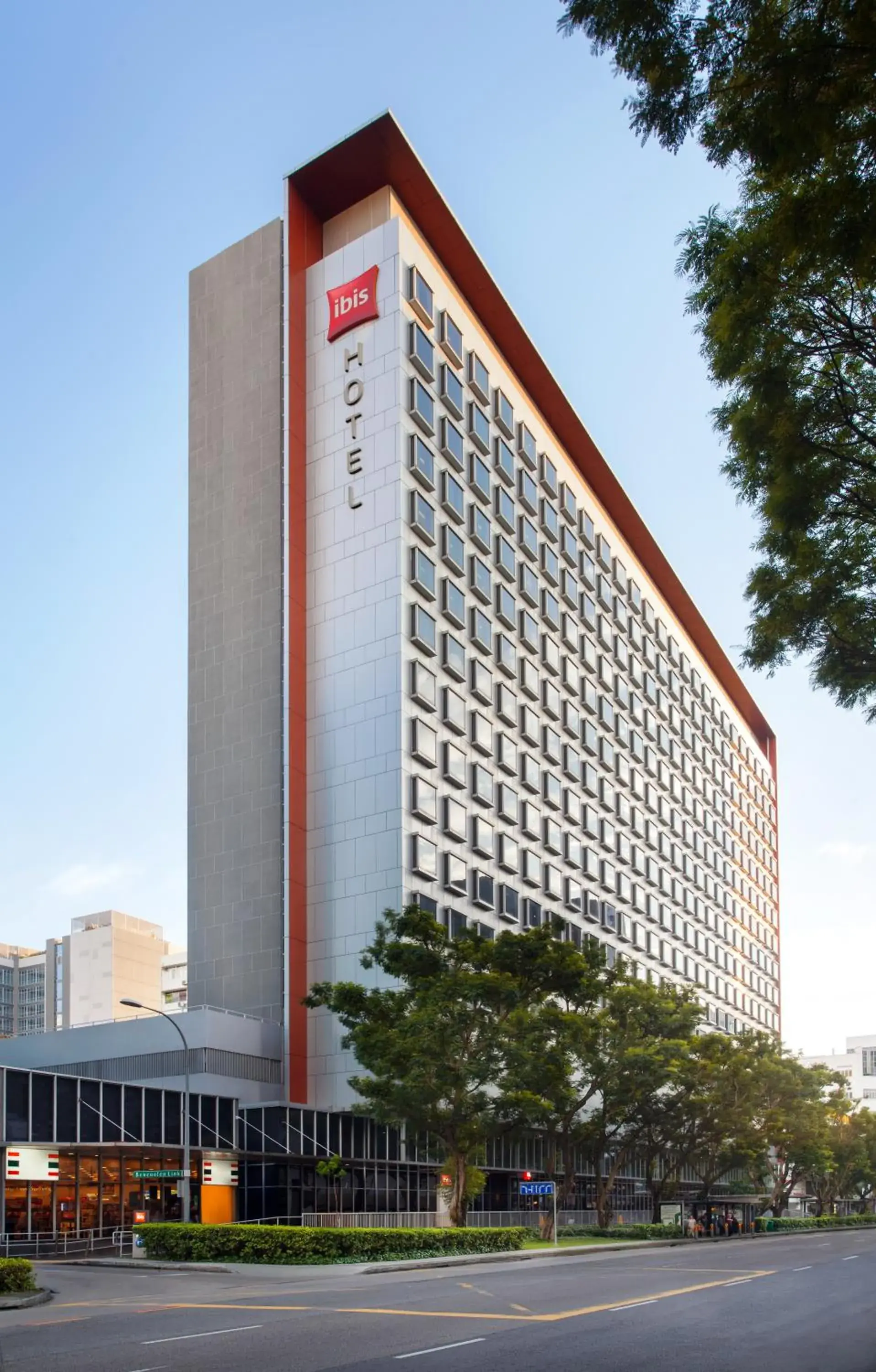 Property building in Ibis Singapore on Bencoolen - Newly Renovated Property building in Ibis Singapore on Bencoolen - Newly Renovated