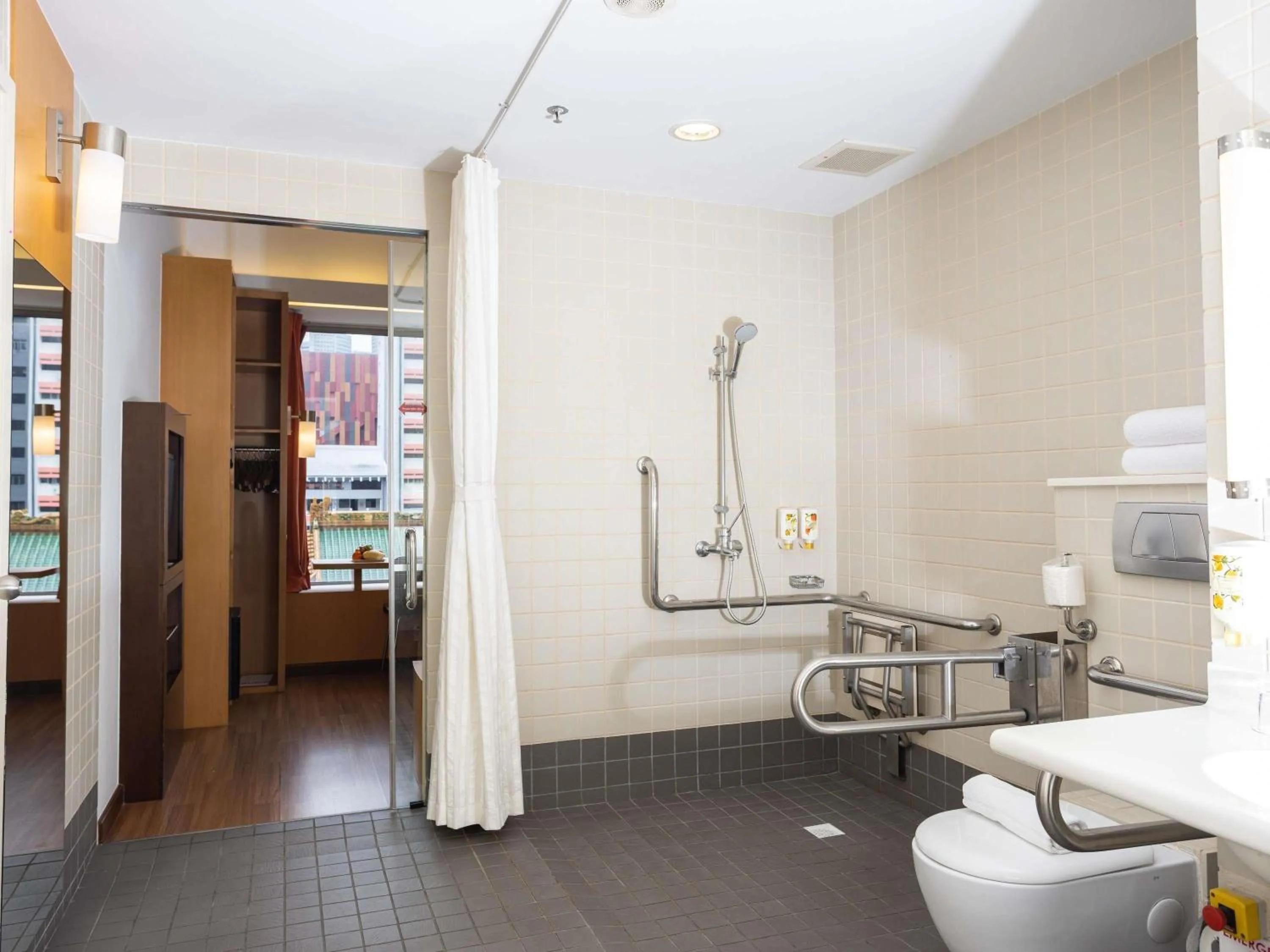 Bedroom in Ibis Singapore on Bencoolen - Newly Renovated