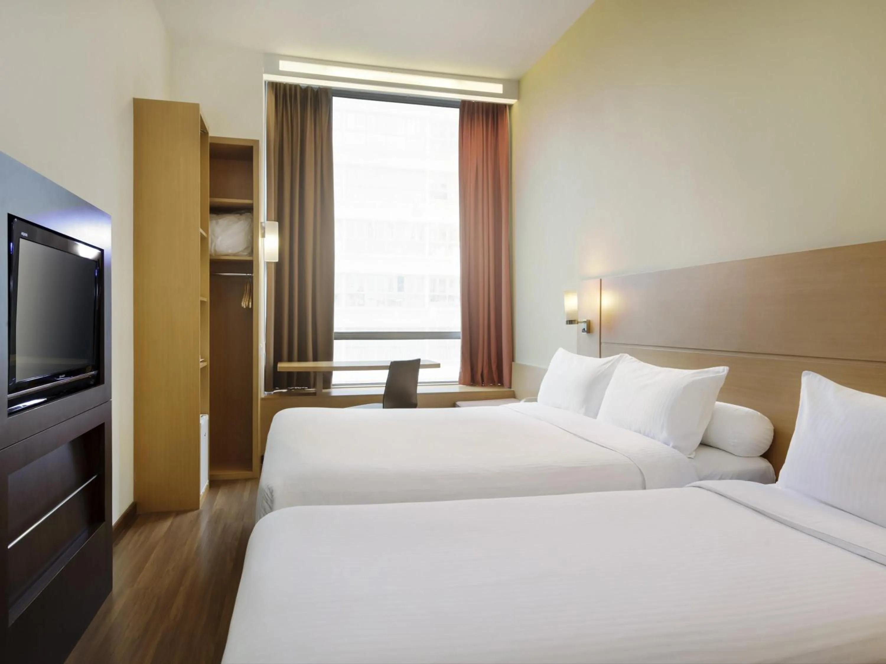 Other, Bed in Ibis Singapore on Bencoolen - Newly Renovated