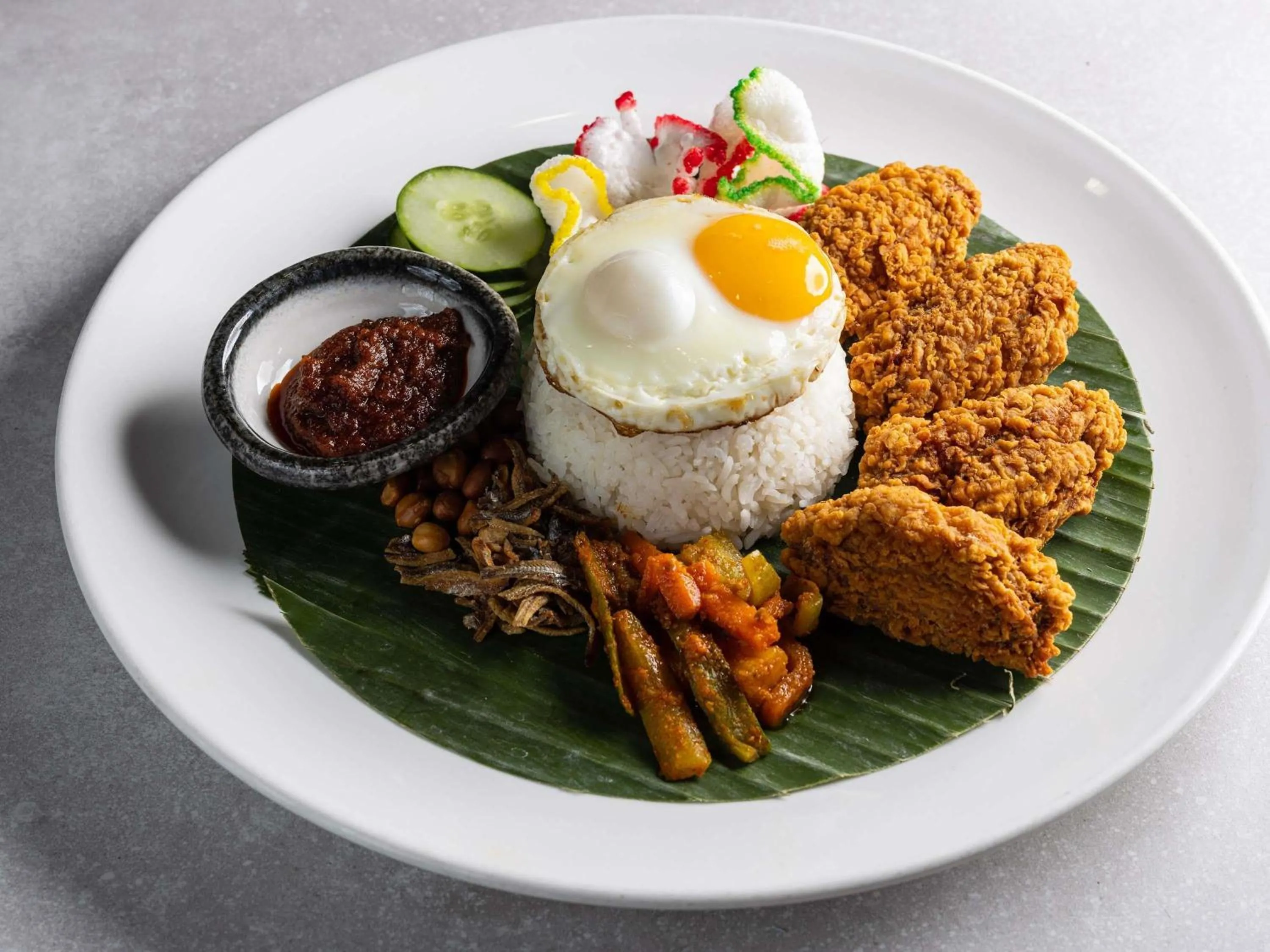 Restaurant/places to eat in Ibis Singapore on Bencoolen - Newly Renovated