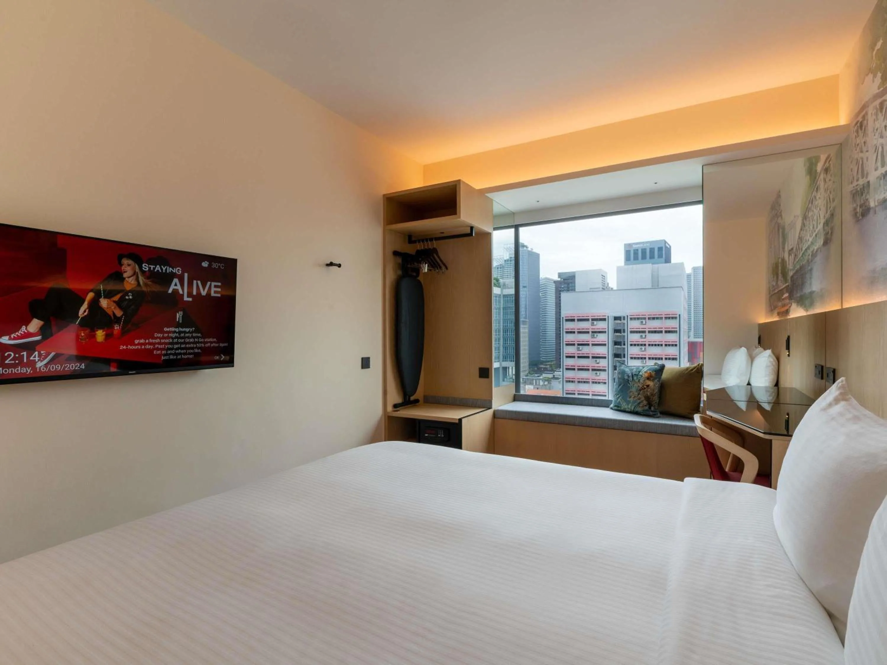 Bedroom, Bed in Ibis Singapore on Bencoolen - Newly Renovated