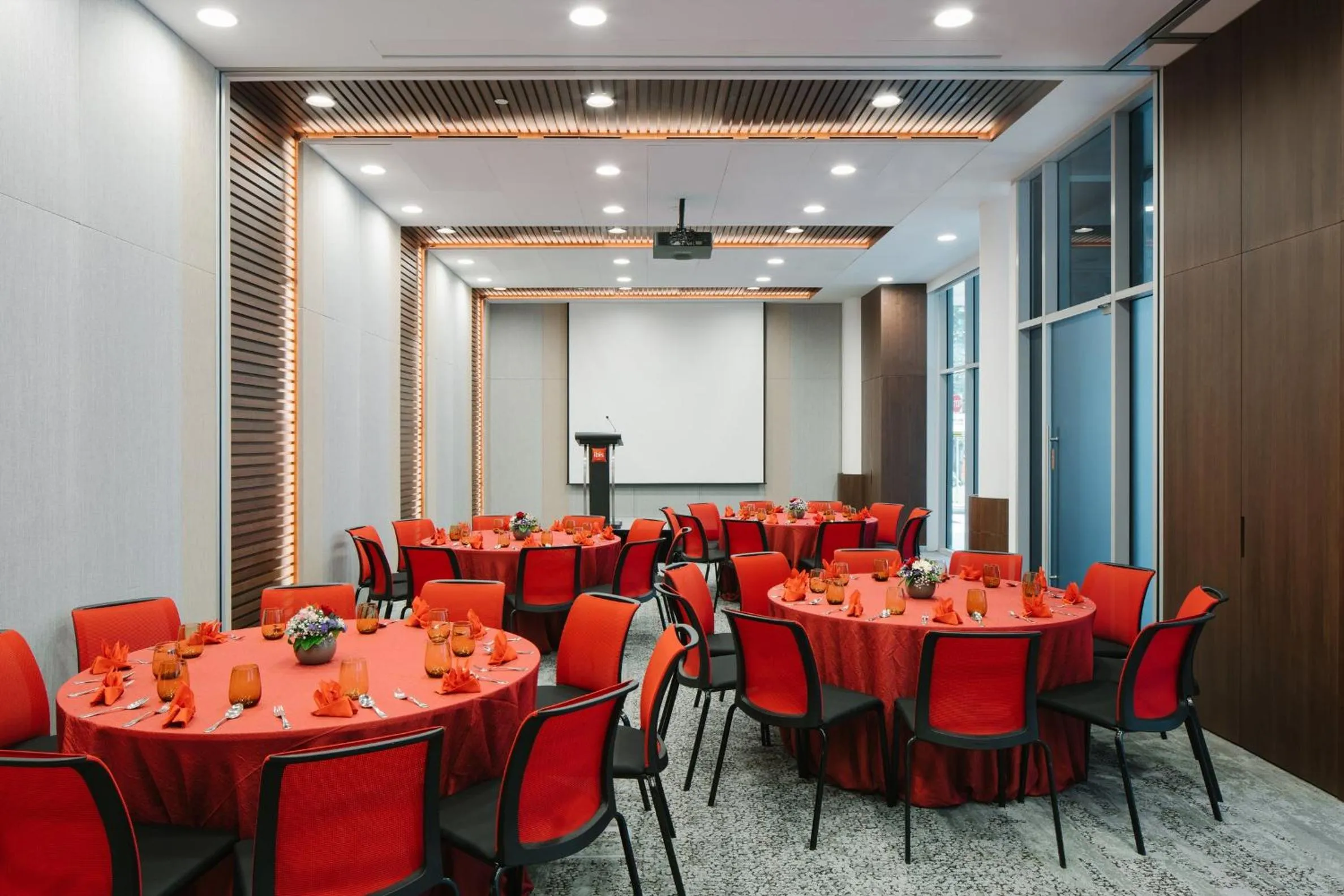 Meeting/conference room in Ibis Singapore on Bencoolen - Newly Renovated