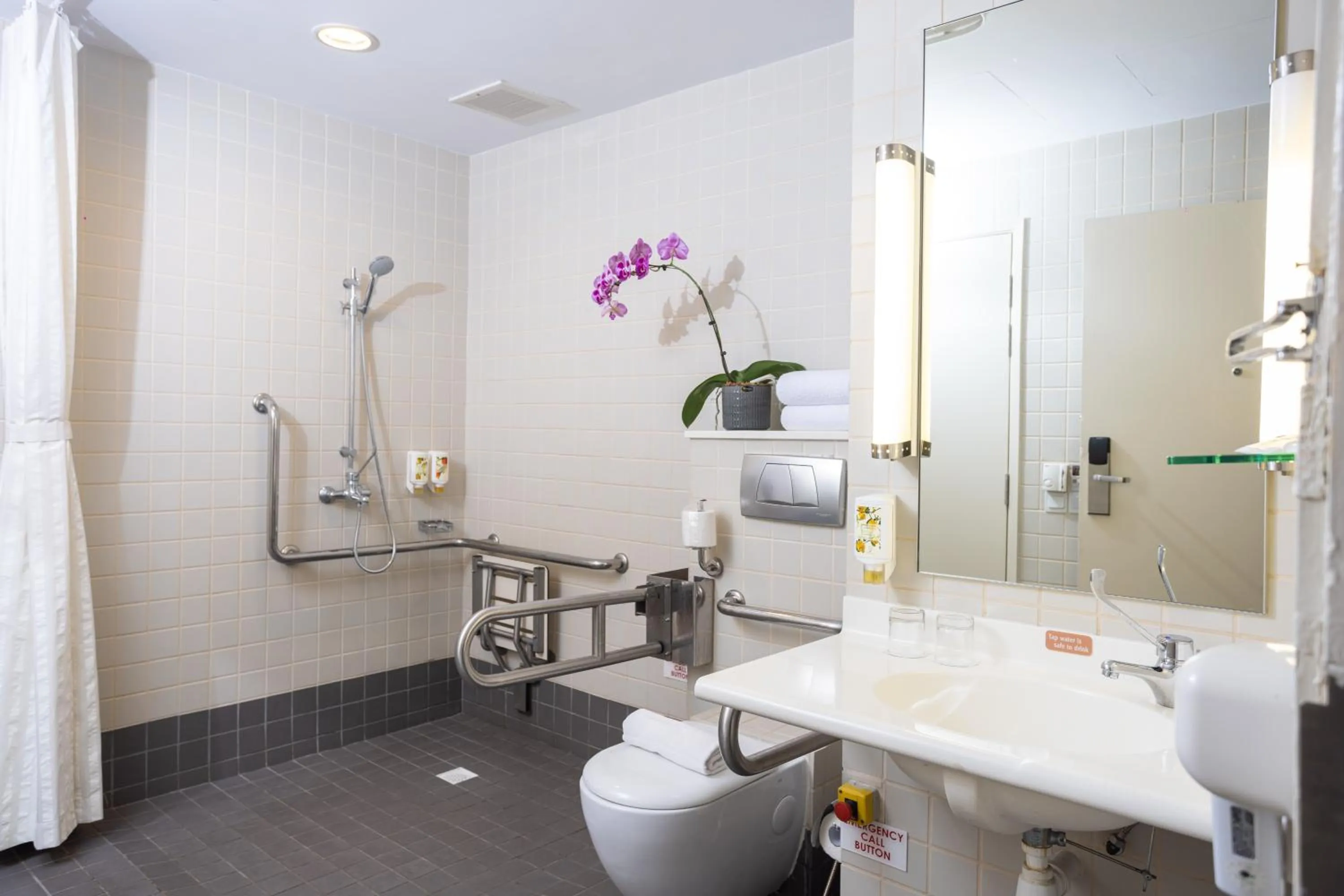 Bathroom in Ibis Singapore on Bencoolen - Newly Renovated
