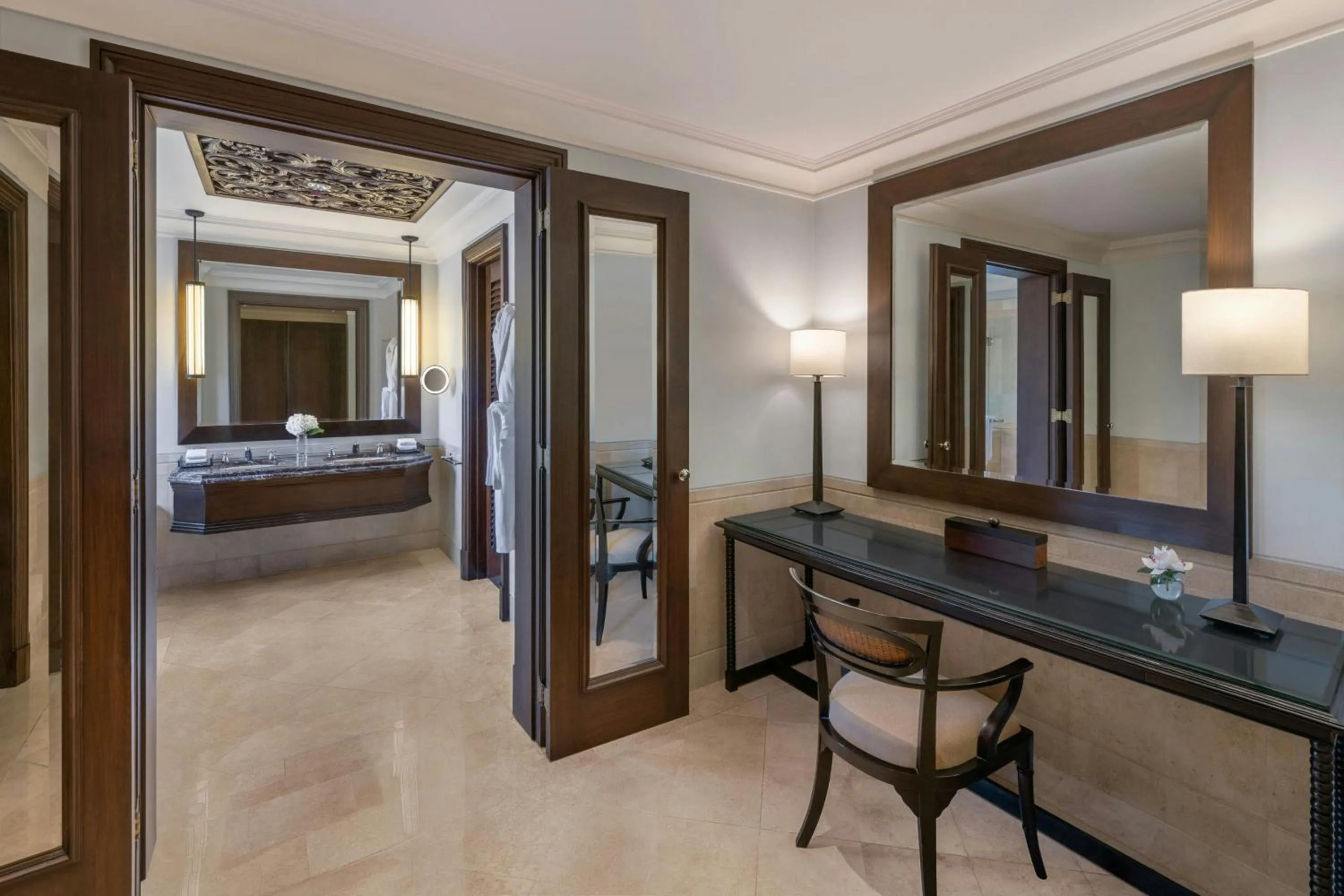 Bathroom, Bed in The St. Regis Goa Resort