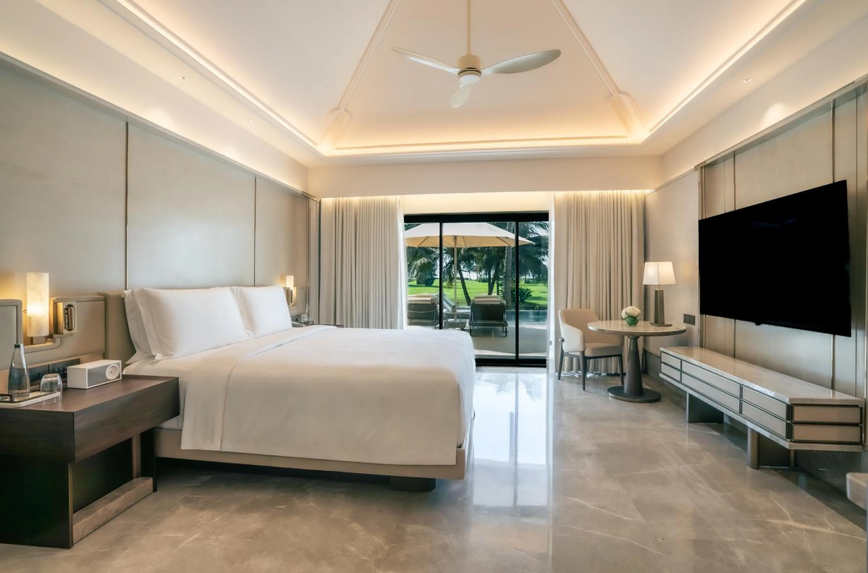 Bed in The St. Regis Goa Resort