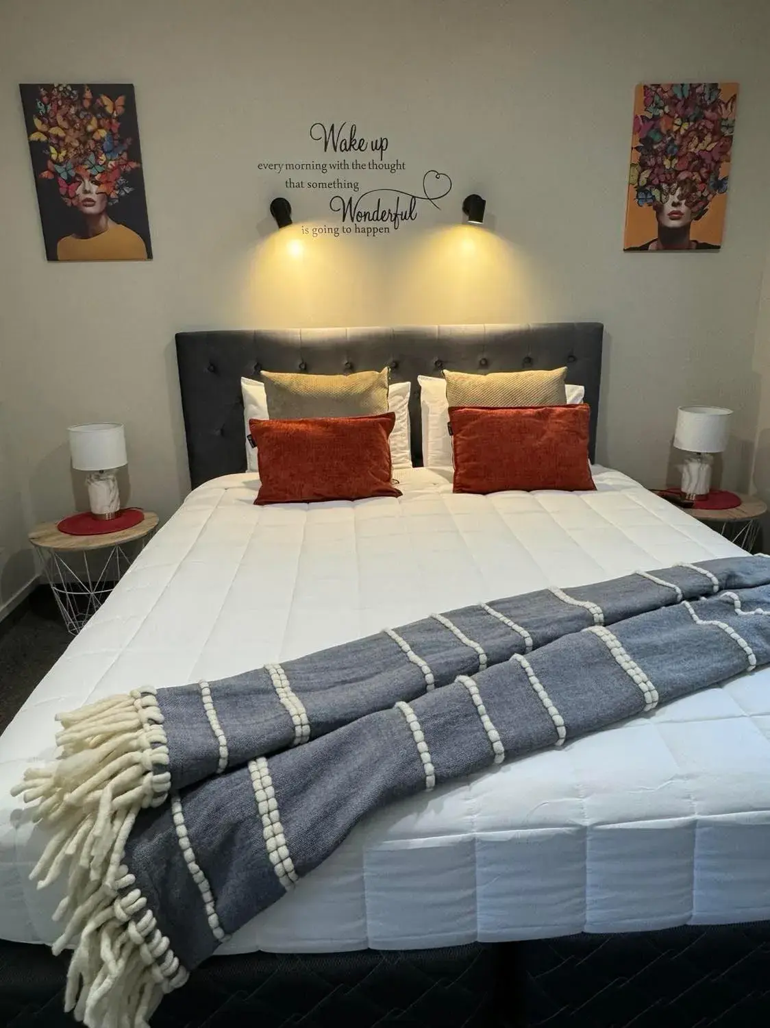 Bedroom, Bed in Centre Court Motel Bedroom, Bed in Centre Court Motel