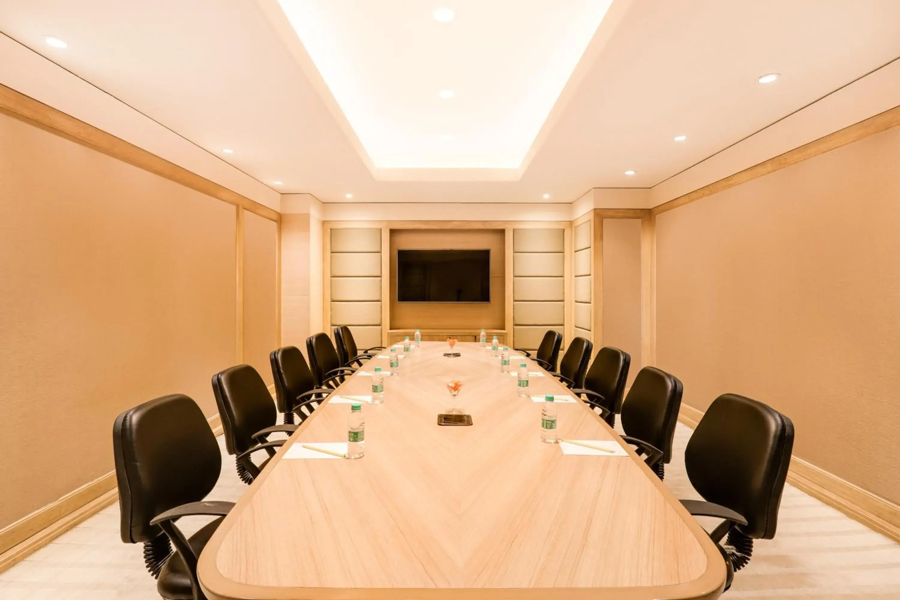 Meeting/conference room in Lemon Tree Premier 2, Gurugram