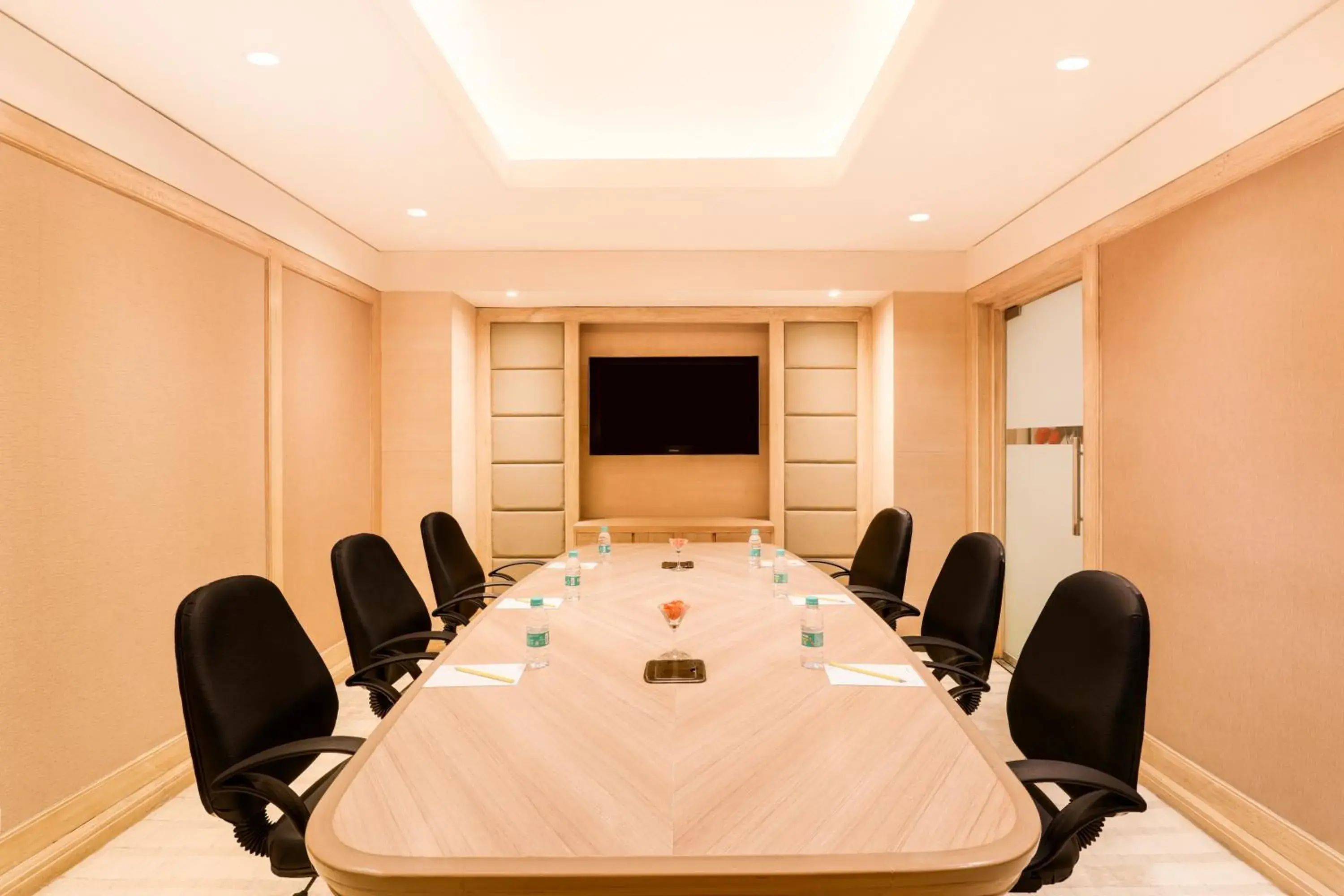 Meeting/conference room in Lemon Tree Premier 2, Gurugram