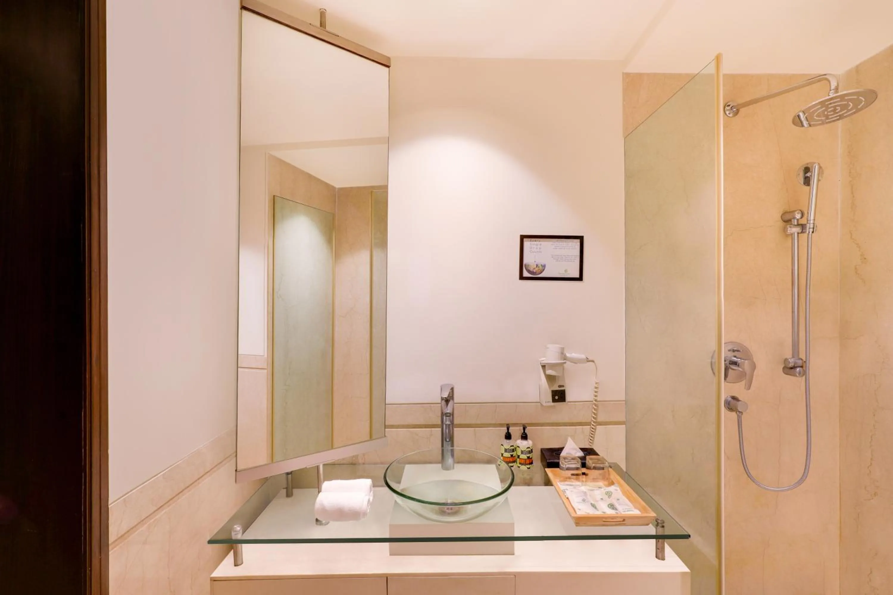 Lemon Tree Premier 2, Sector 29 Gurugram