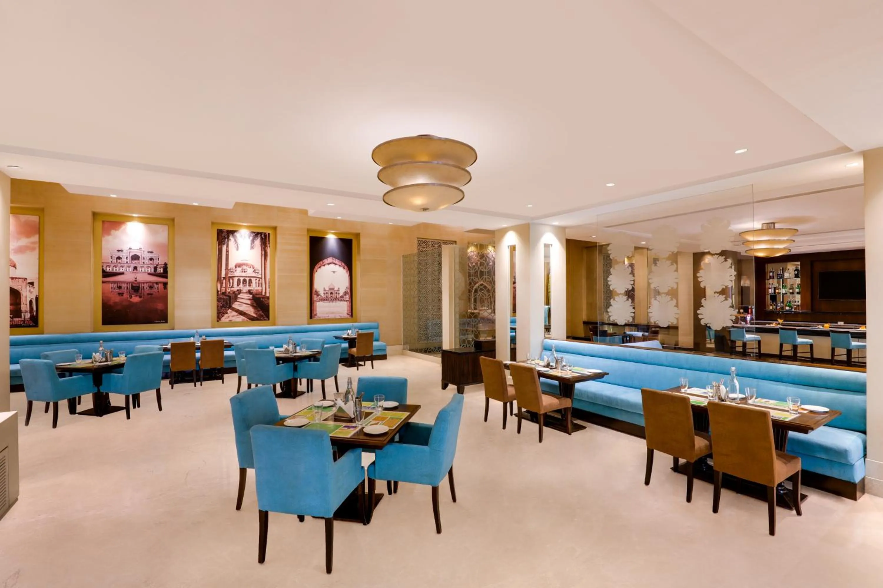 Restaurant/places to eat in Lemon Tree Premier 2, Sector 29 Gurugram