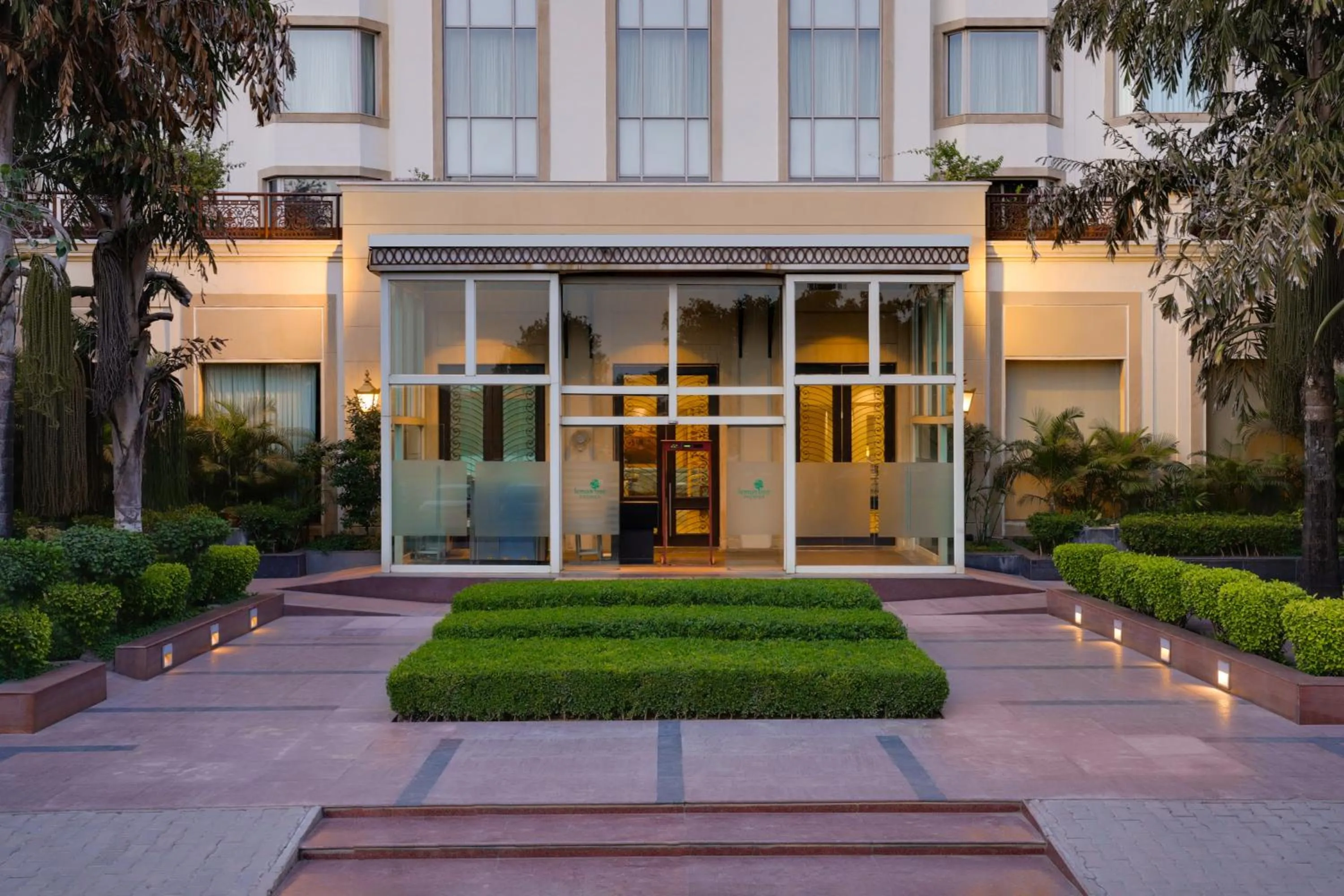 Facade/entrance in Lemon Tree Premier 2, Sector 29 Gurugram