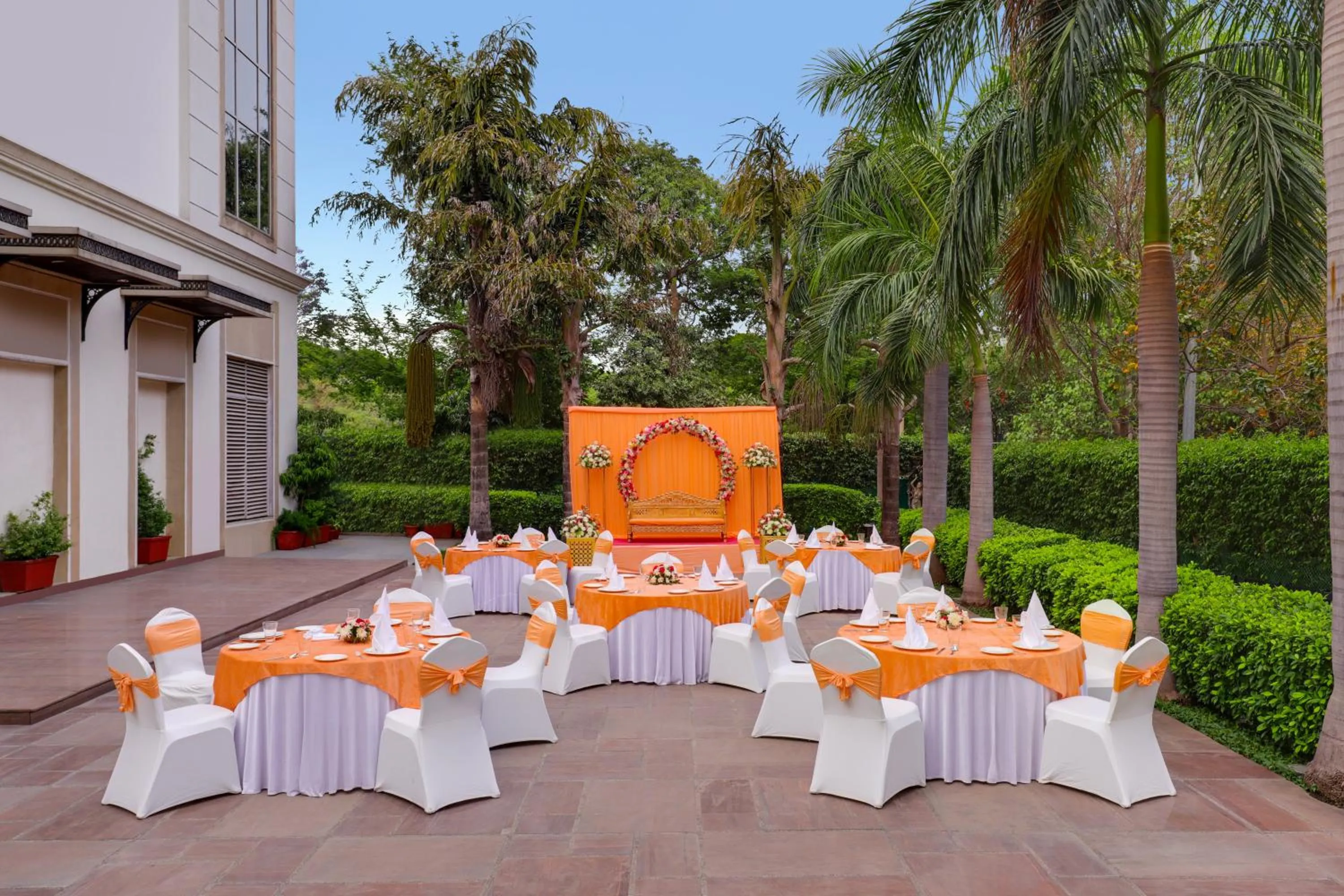 Banquet/Function facilities in Lemon Tree Premier 2, Sector 29 Gurugram
