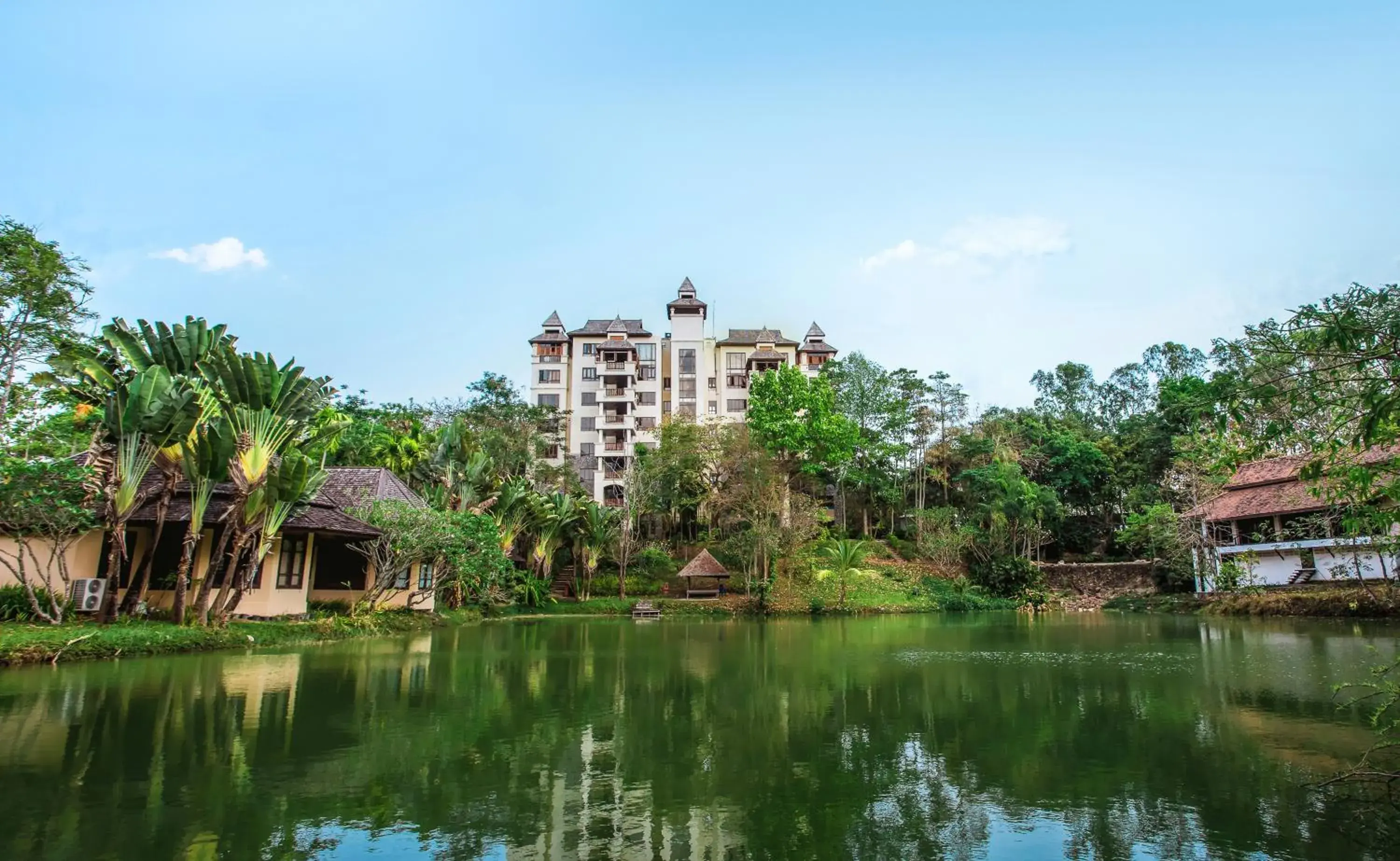 Property building in Jirung Health Village Property building in Jirung Health Village