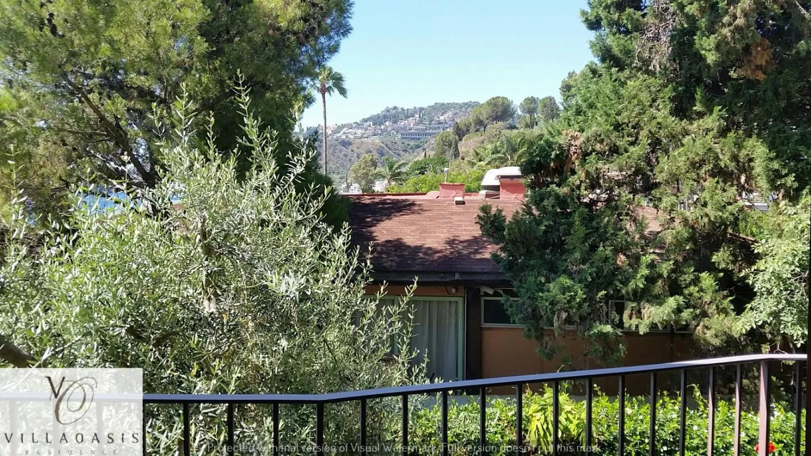 Photo of the whole room in Taormina Villa Oasis Residence