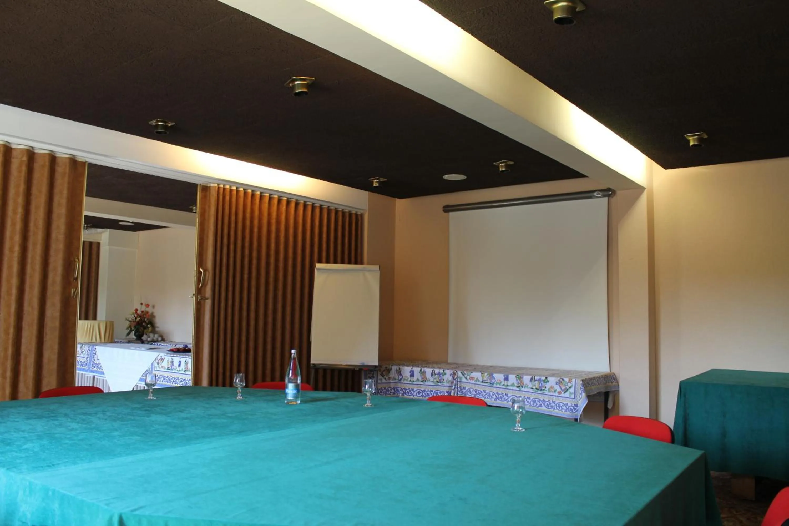 Banquet/Function facilities in Le France
