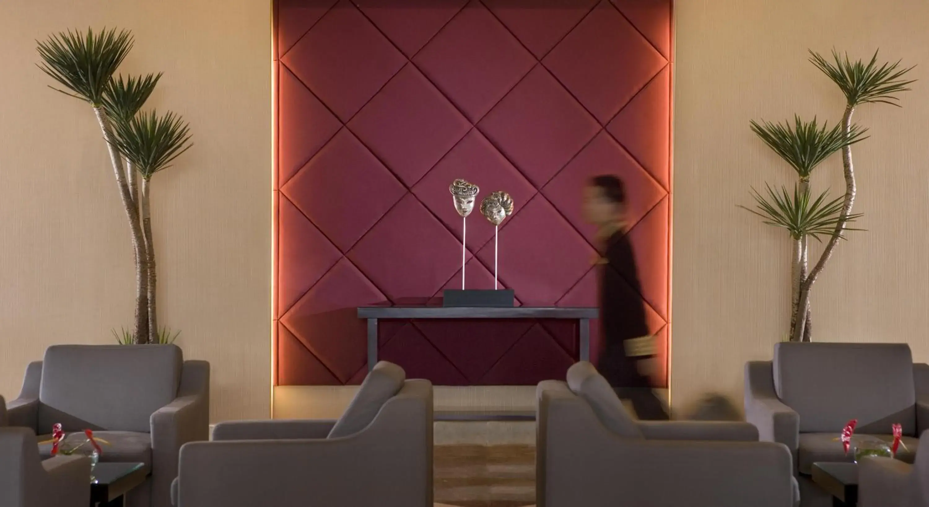 Lounge or bar in Hotel Santika Pandegiling - Surabaya Lounge or bar in Hotel Santika Pandegiling - Surabaya