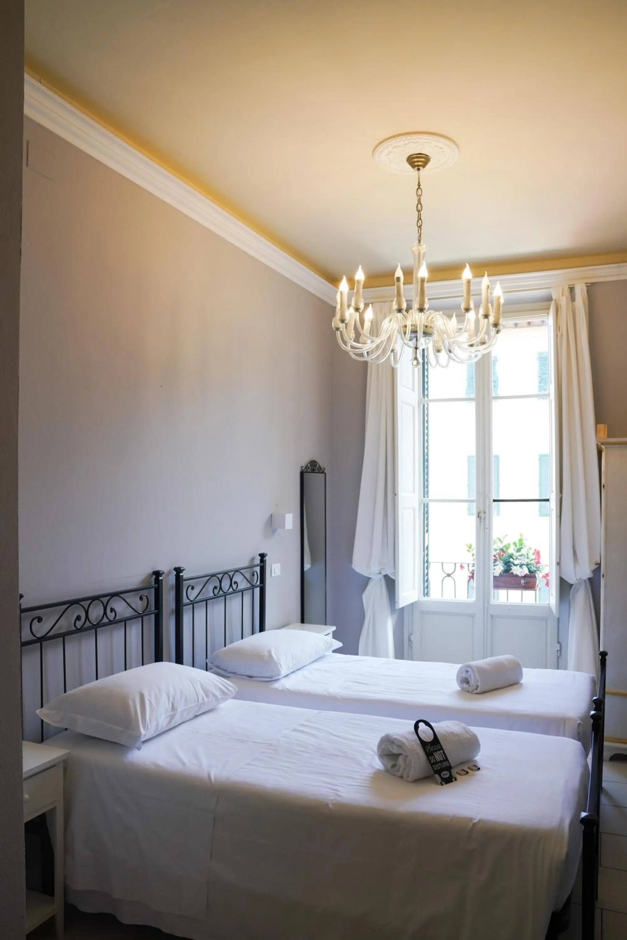 Bed in Affittacamere ALBA