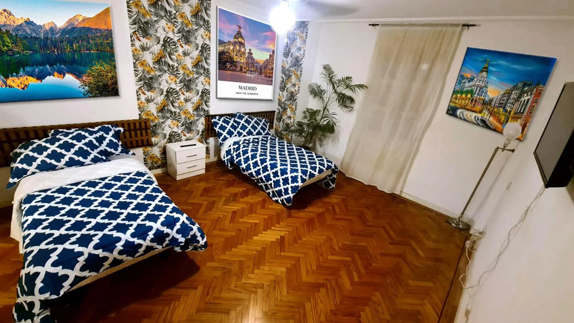 Bed in SOL- CARLOS V Apartaments