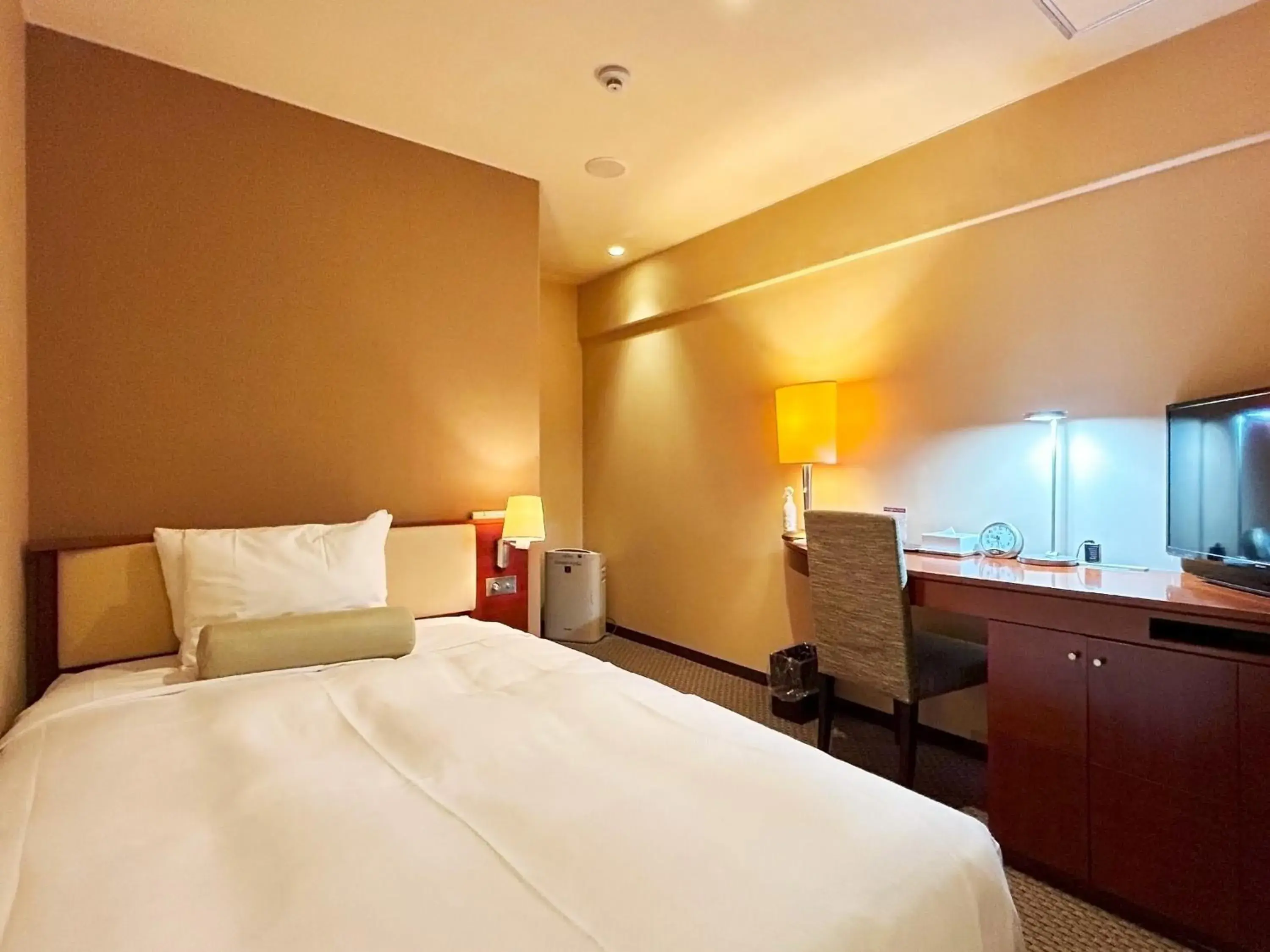 Bed in Nakajimaya Grand Hotel Bed in Nakajimaya Grand Hotel