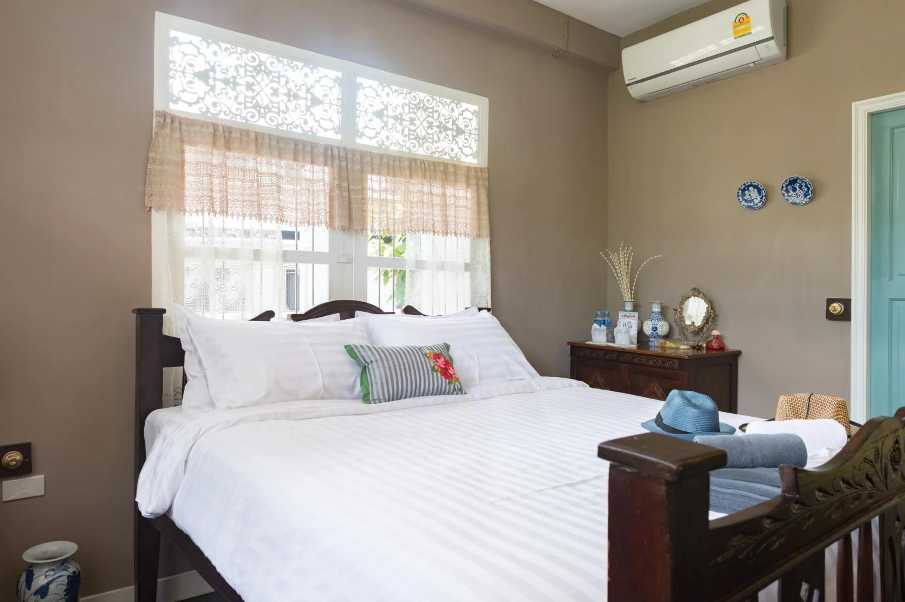 Bed in The Unforgotten B&B