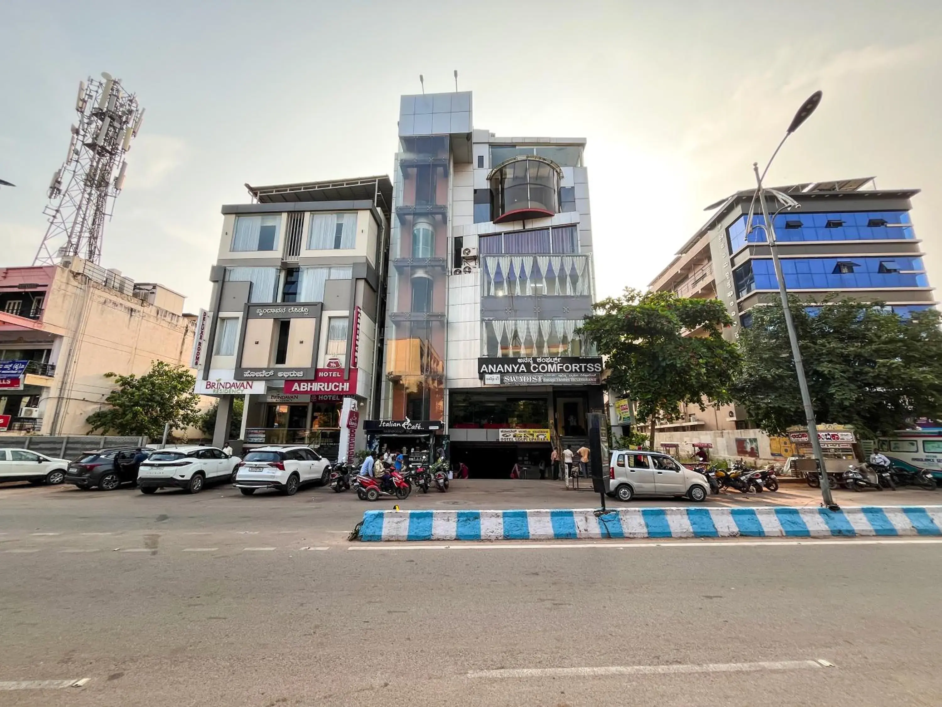 Property building in Ananya Comfortss Property building in Ananya Comfortss