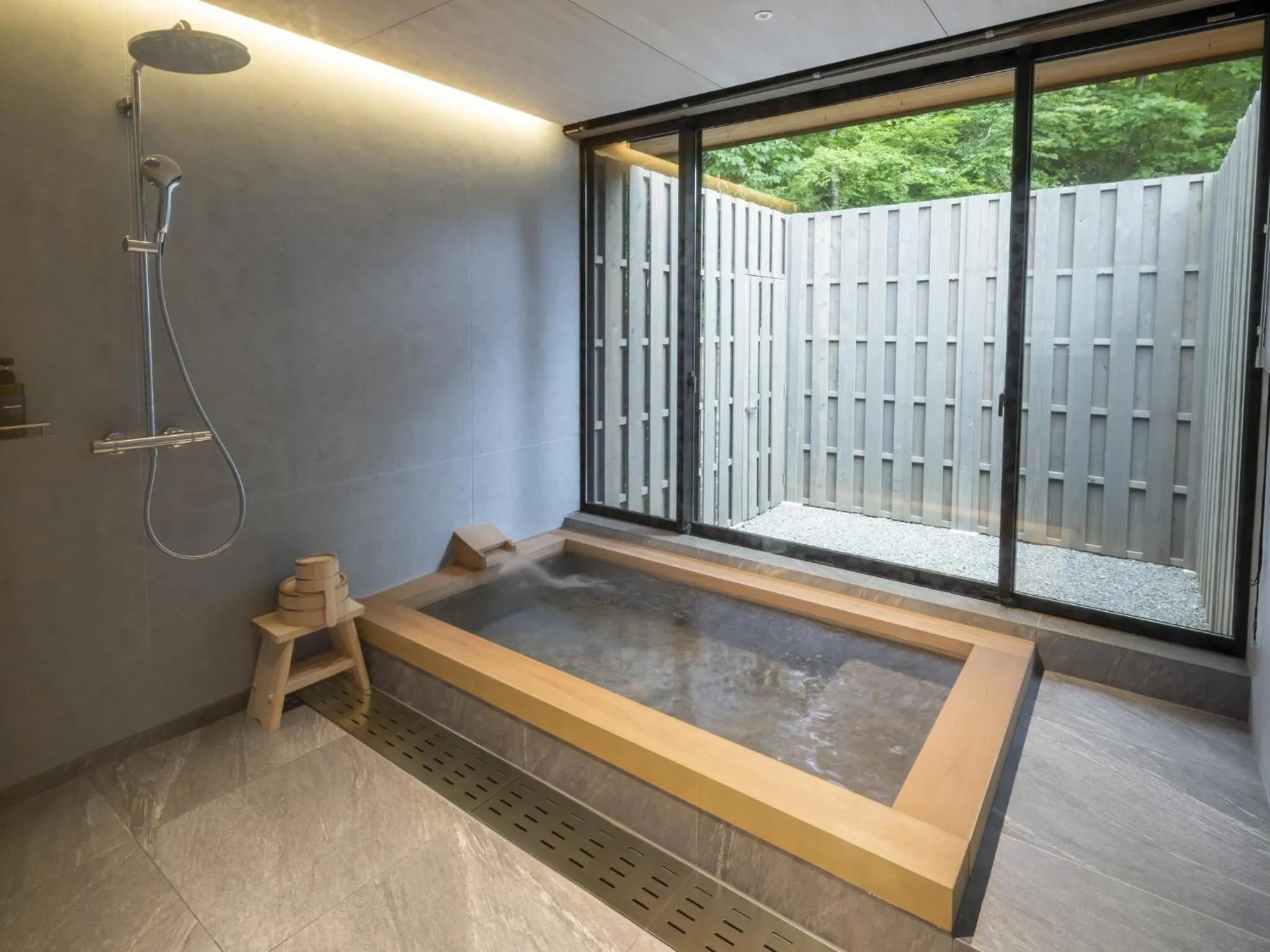 Hot Spring Bath in Hakone Retreat villa 1f