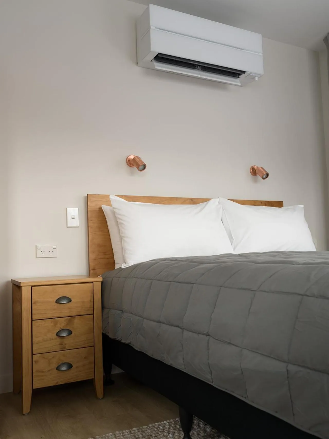 Bed in Dawsons Hotel