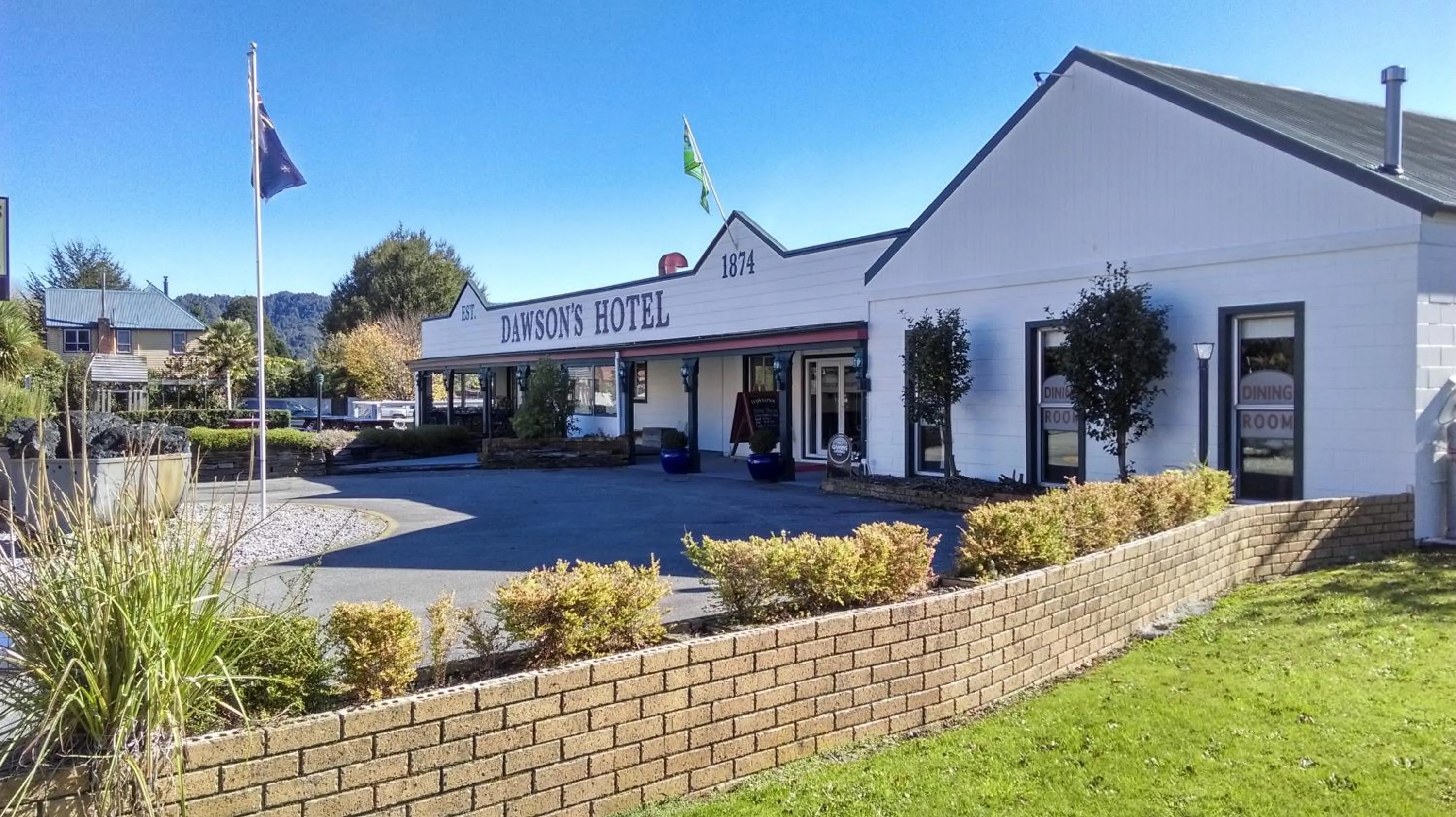 Property building in Dawsons Hotel