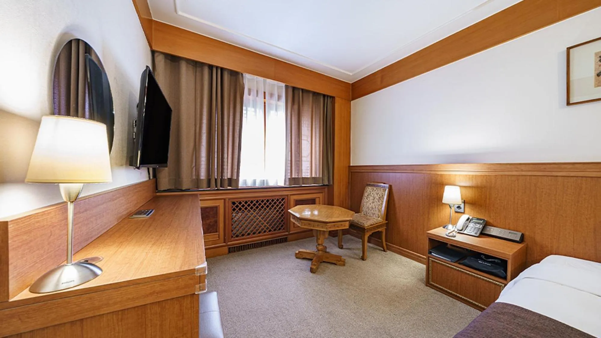 Bed in Commodore Hotel Busan