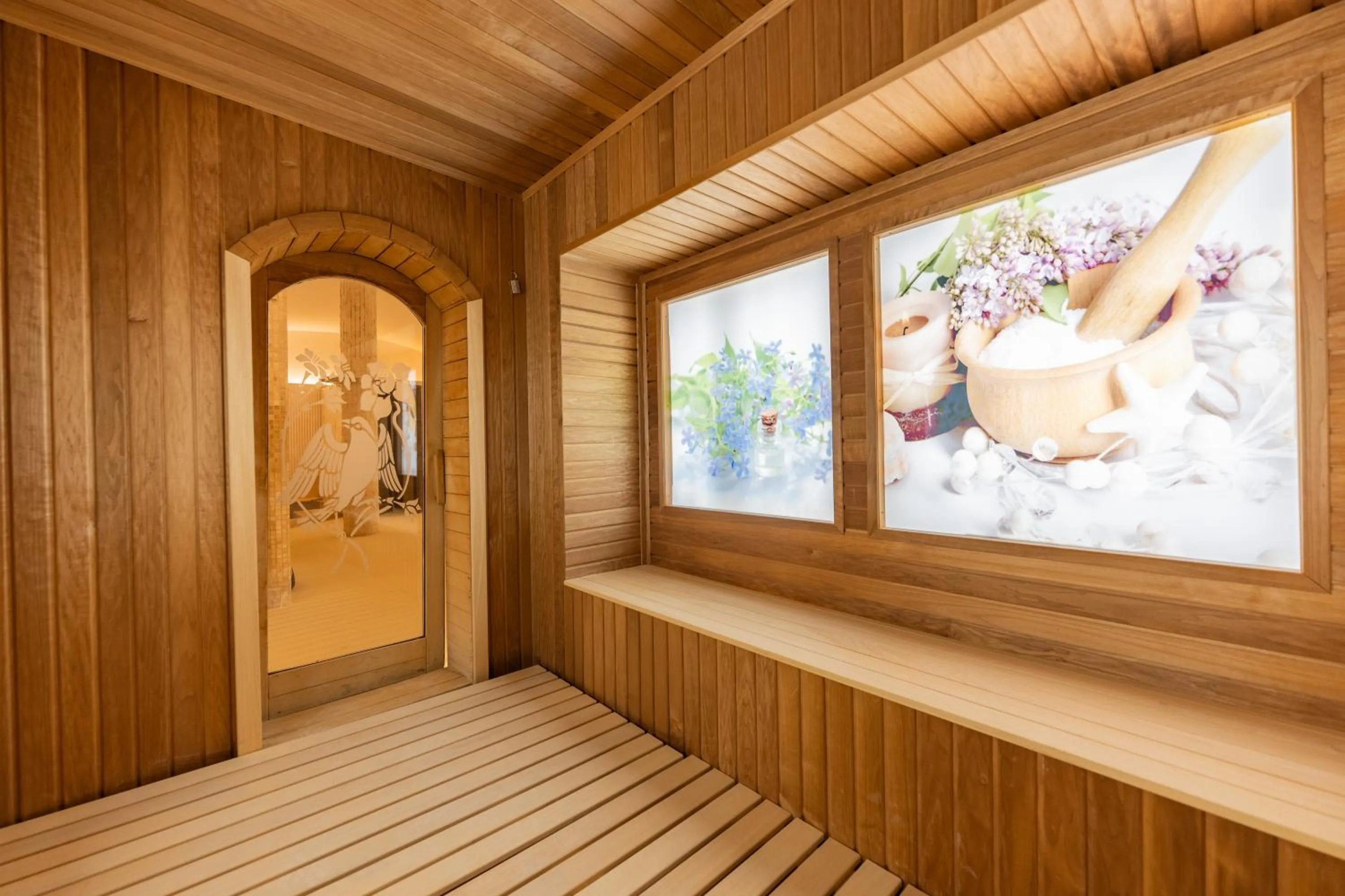 Sauna in Maxi Park Hotel & Spa