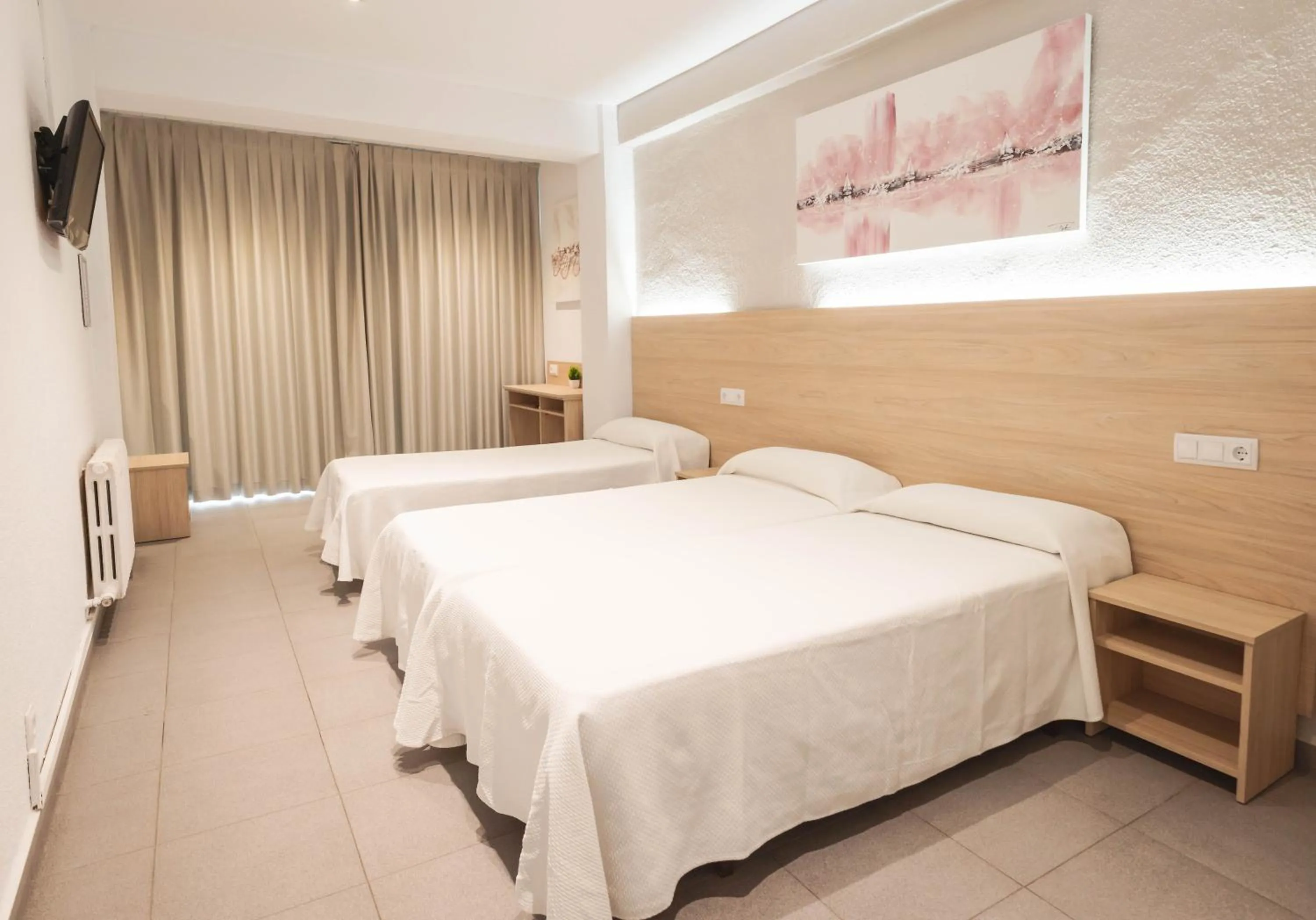 Bed in Hotel S'Agoita