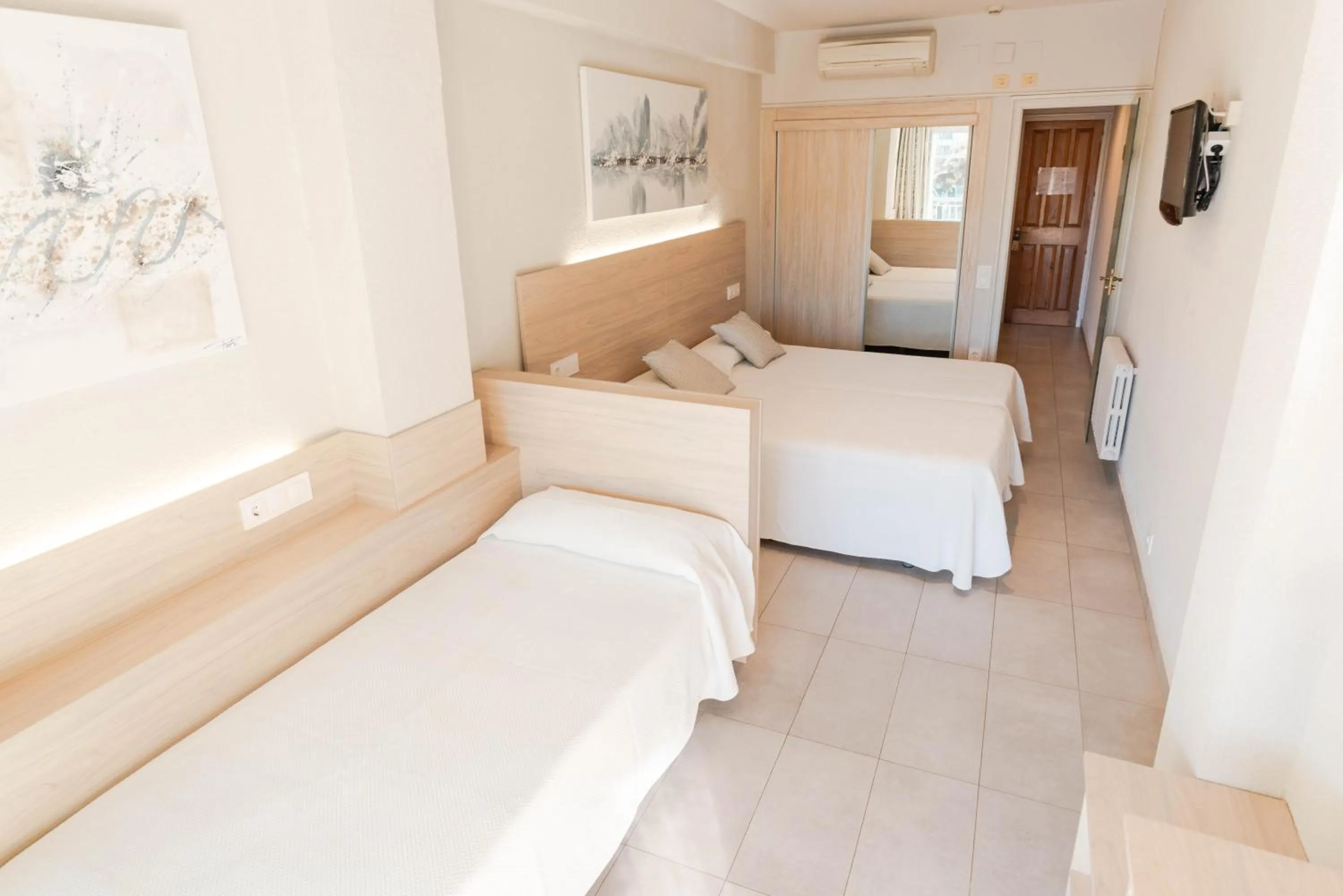 Bed in Hotel S'Agoita