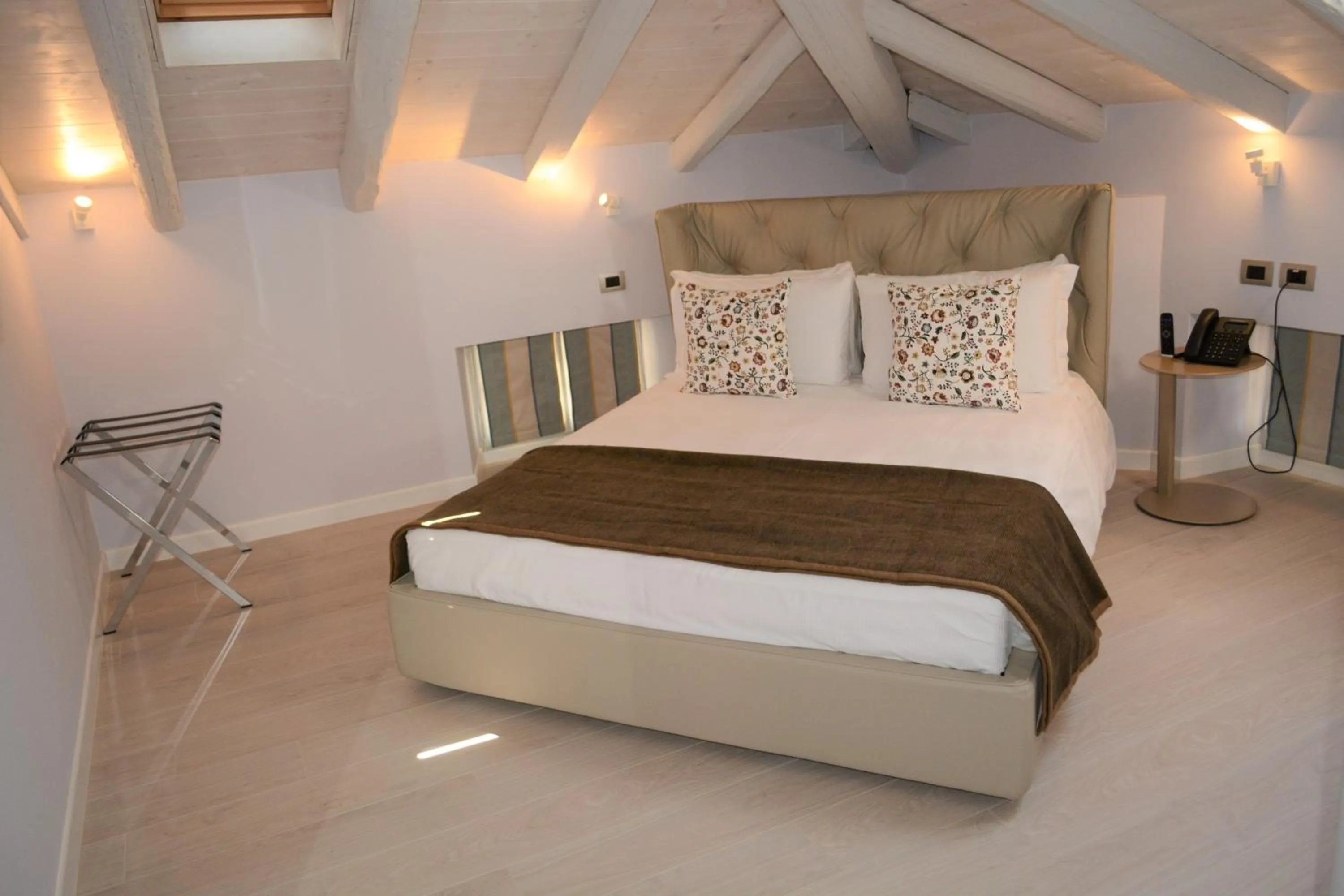 Bed in Les 7 Suites Erica