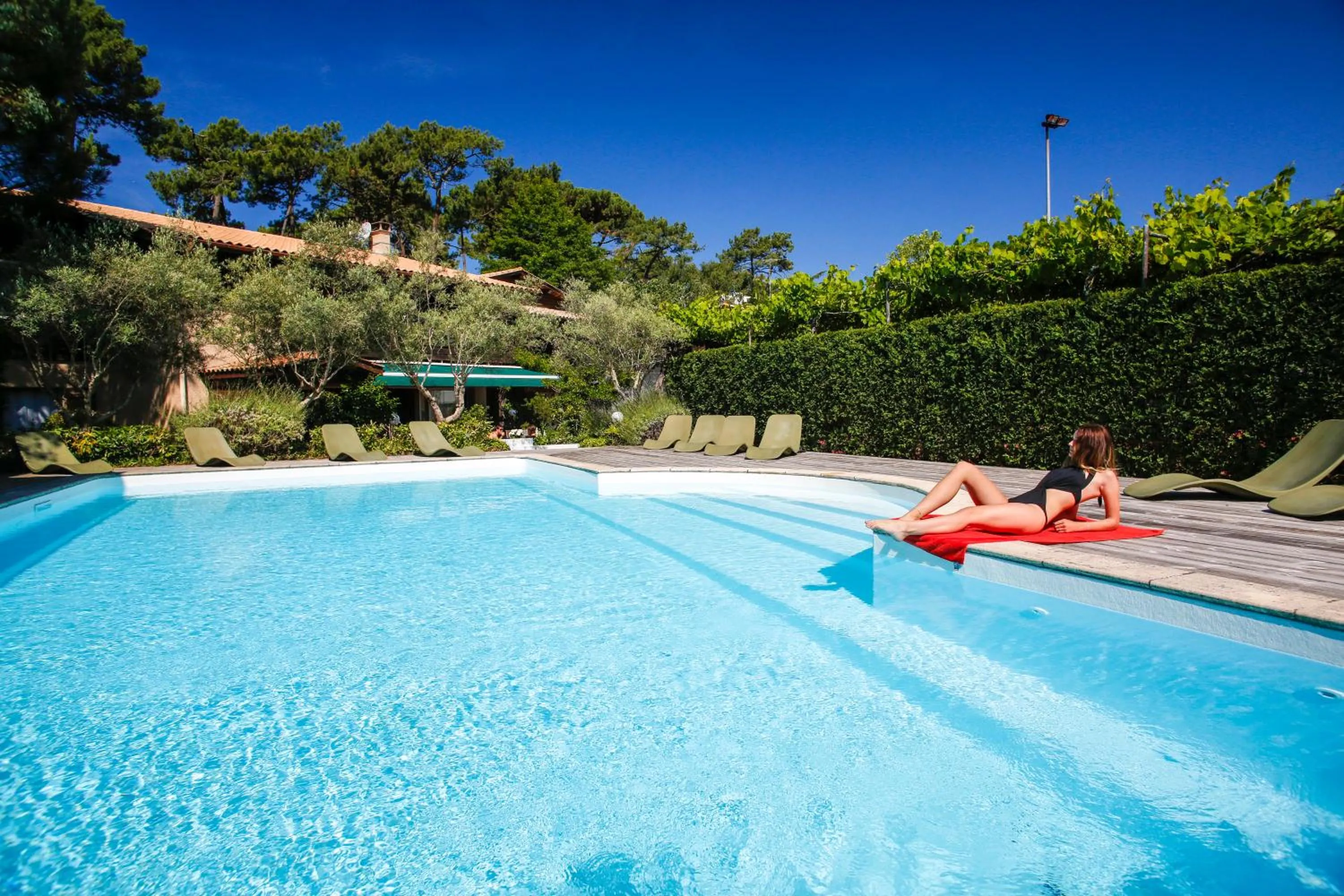 Swimming pool in Hotel Résidence Le Sporting