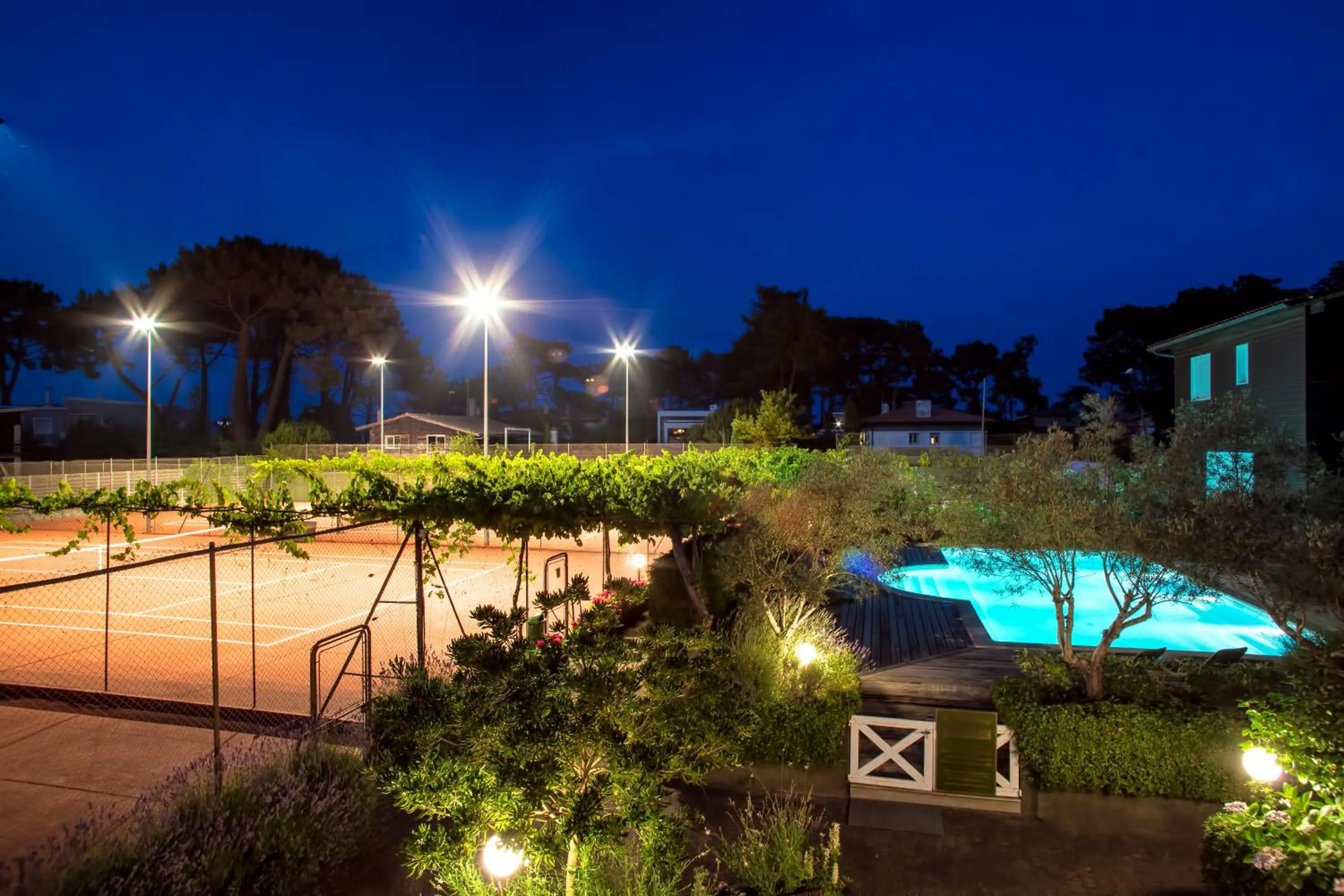 Garden view in Hotel Résidence Le Sporting