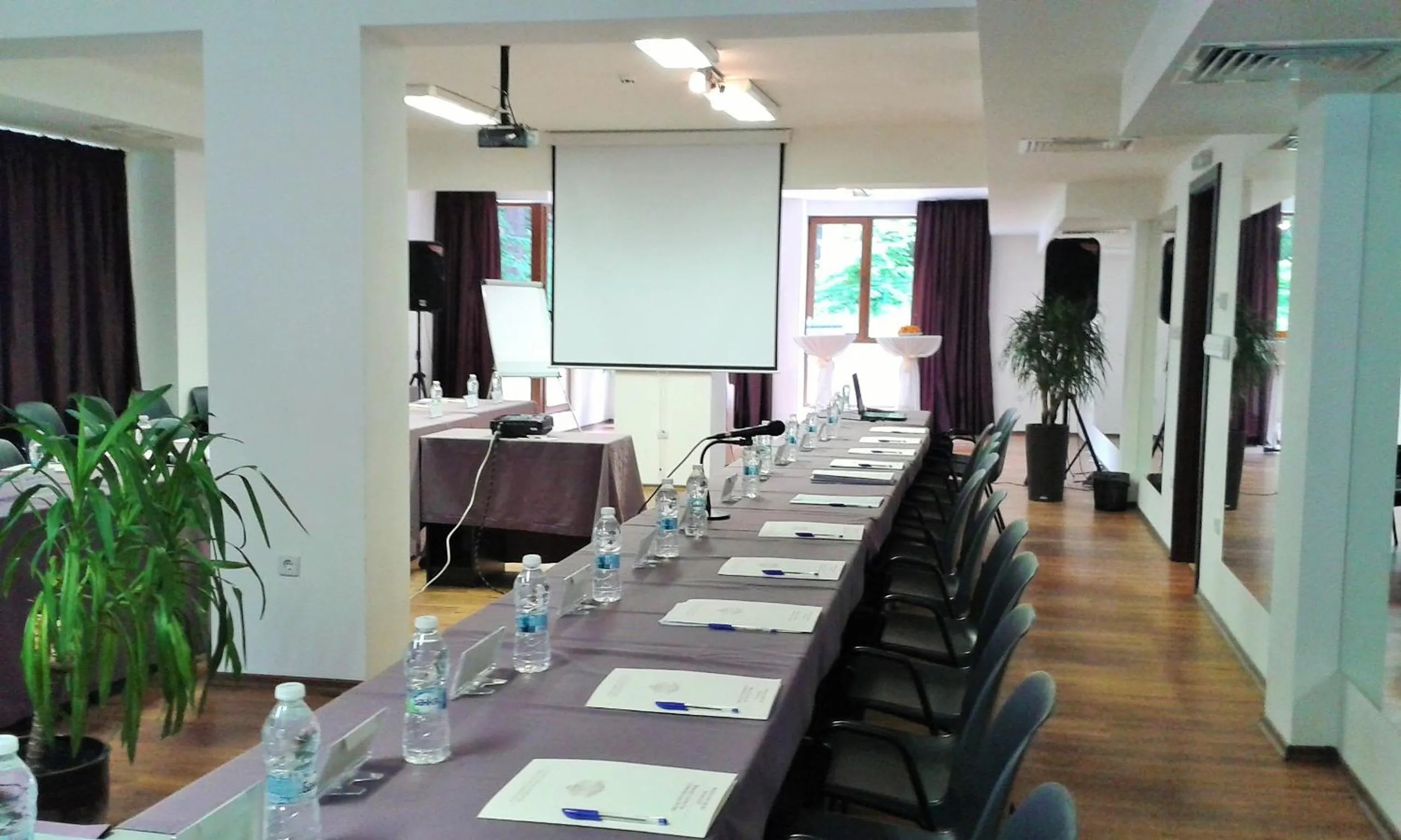Banquet/Function facilities in Radina's Way Hotel
