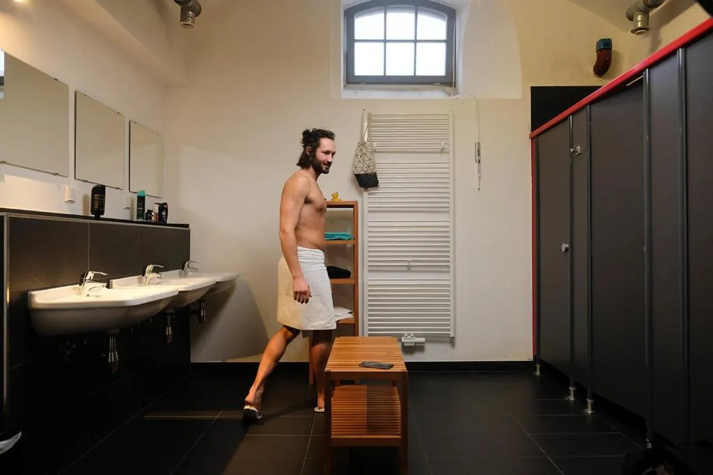 Bathroom in Pfefferbett Hostel