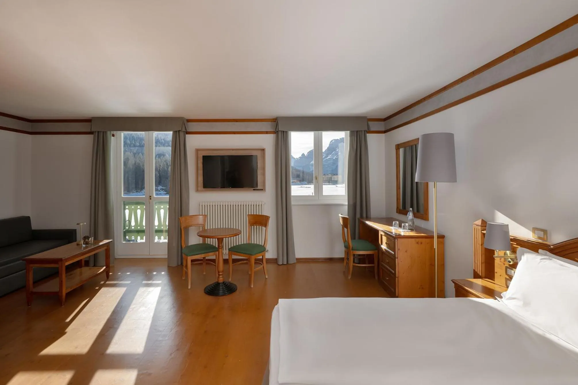 Bedroom, Bed in Grand Hotel Misurina