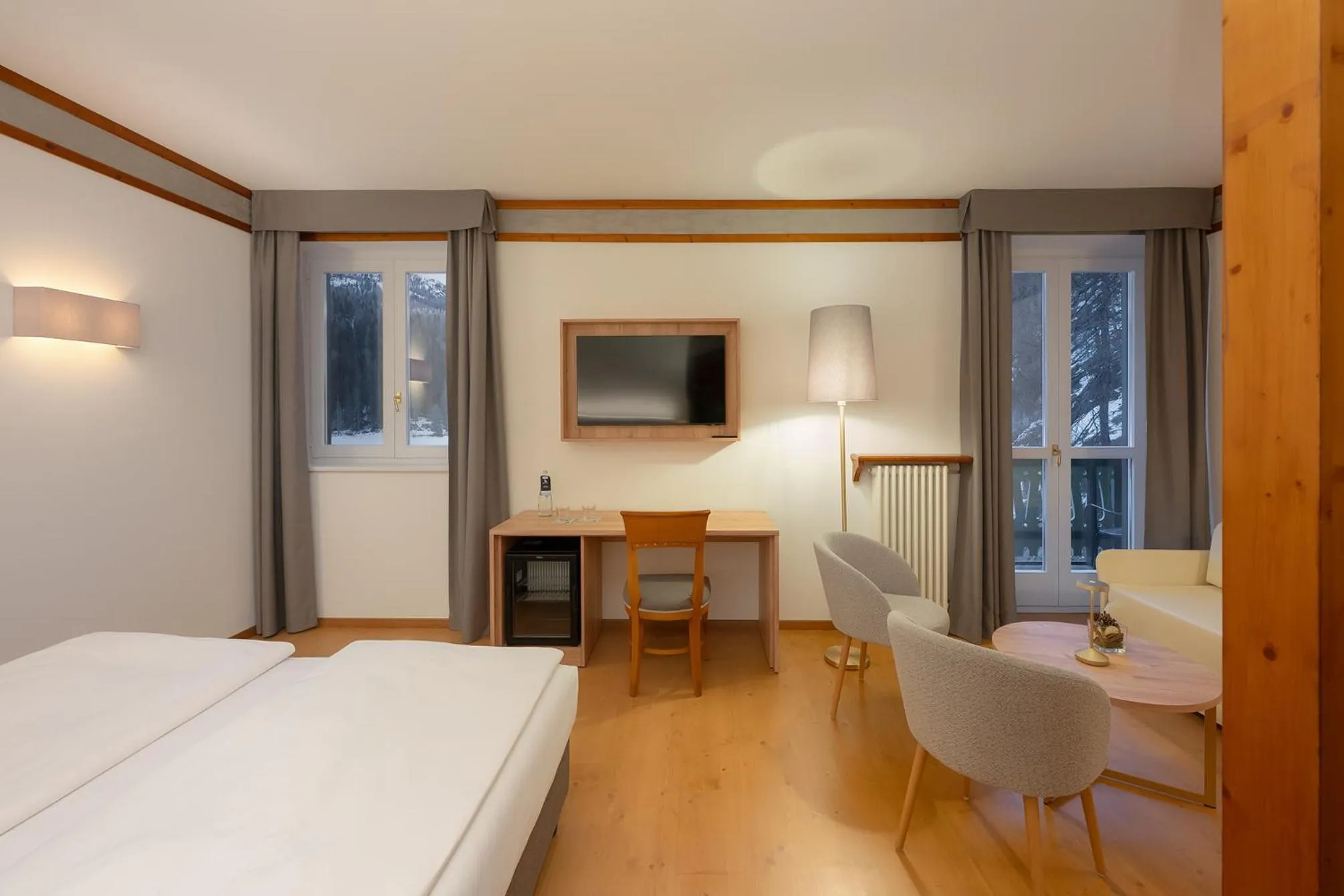 Bedroom, Bed in Grand Hotel Misurina