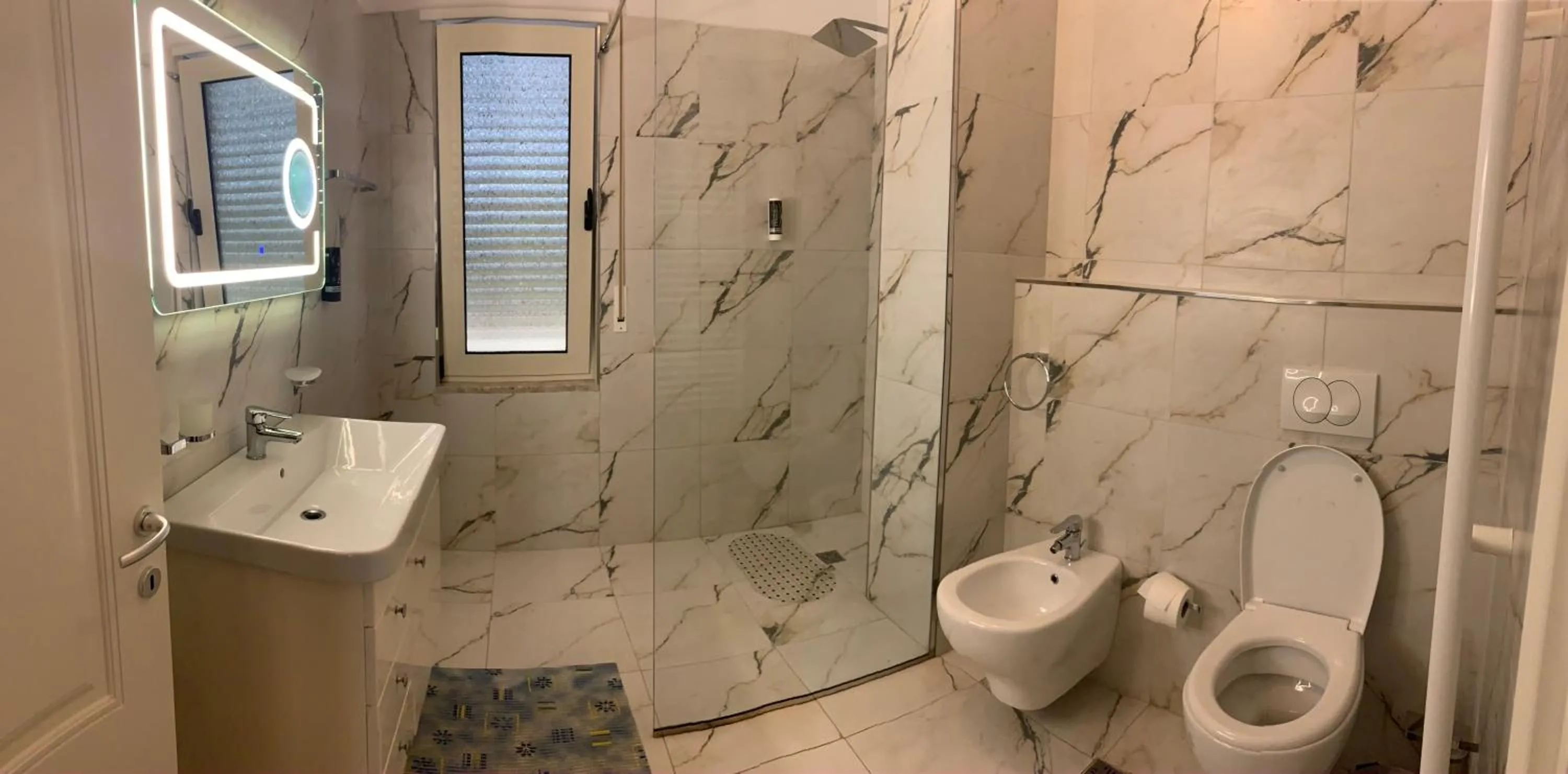 Shower in Diamond Beach Residence Hotel