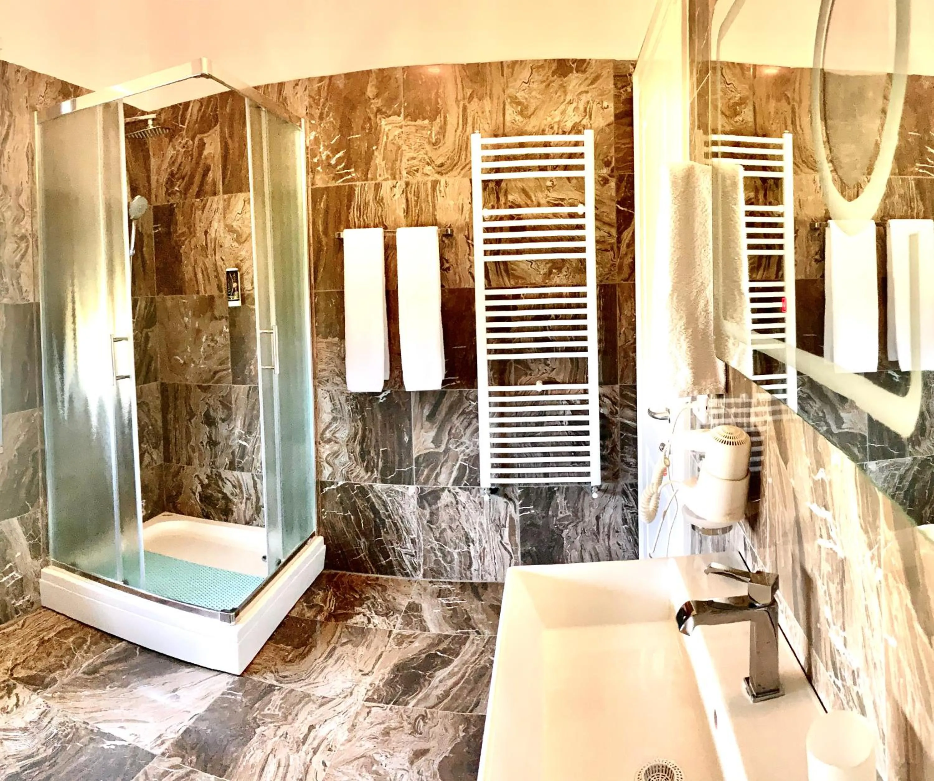 Shower in Diamond Beach Residence Hotel