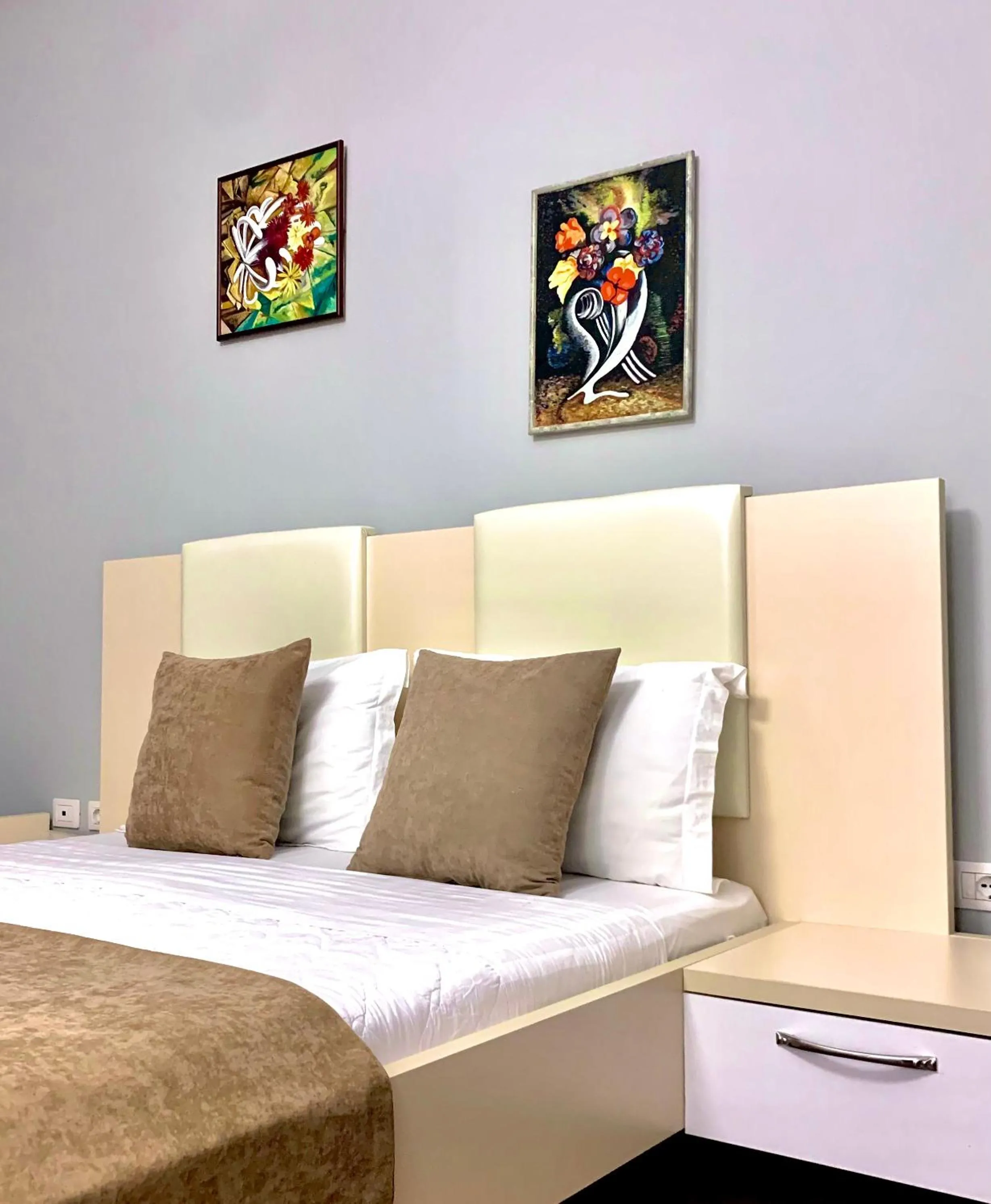 Bedroom, Bed in Diamond Beach Residence Hotel