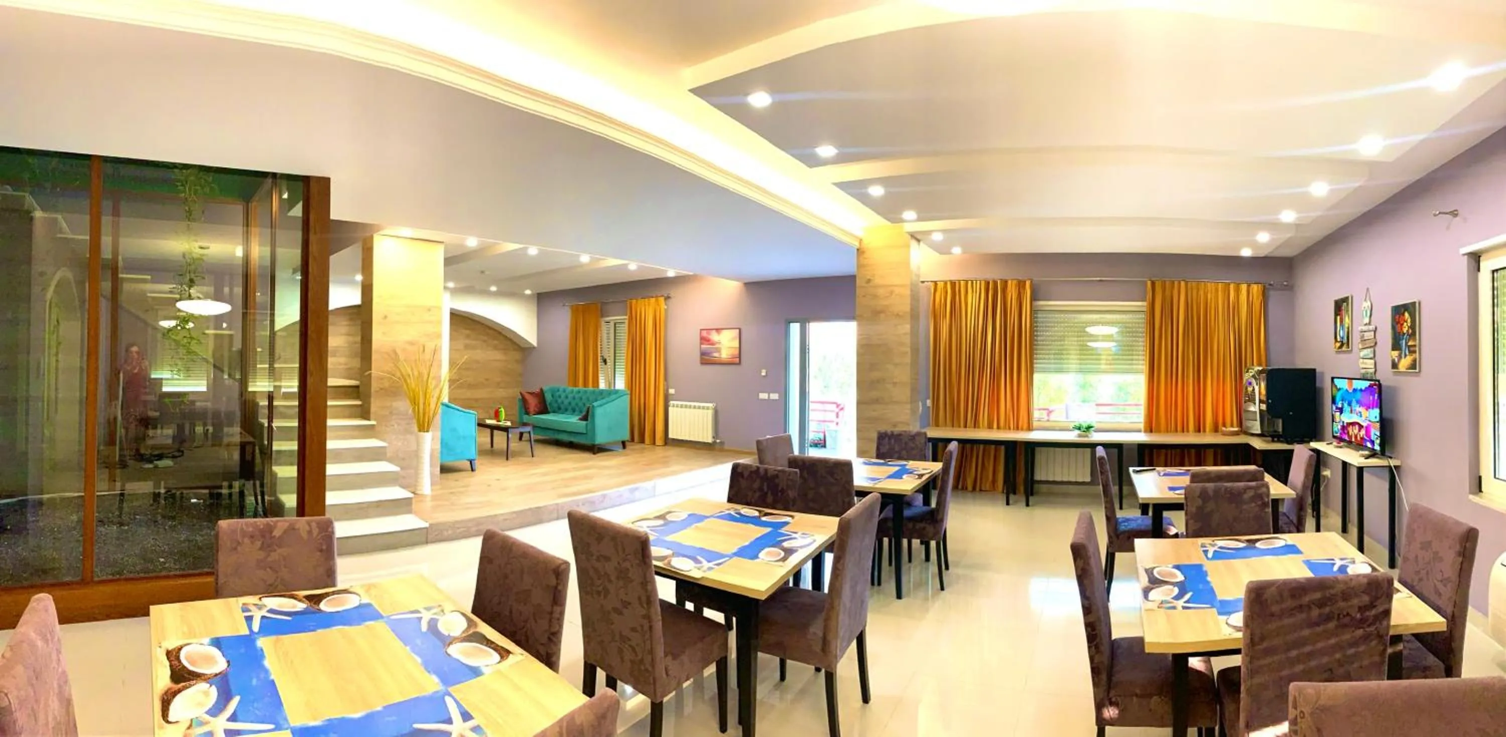Restaurant/places to eat in Diamond Beach Residence Hotel