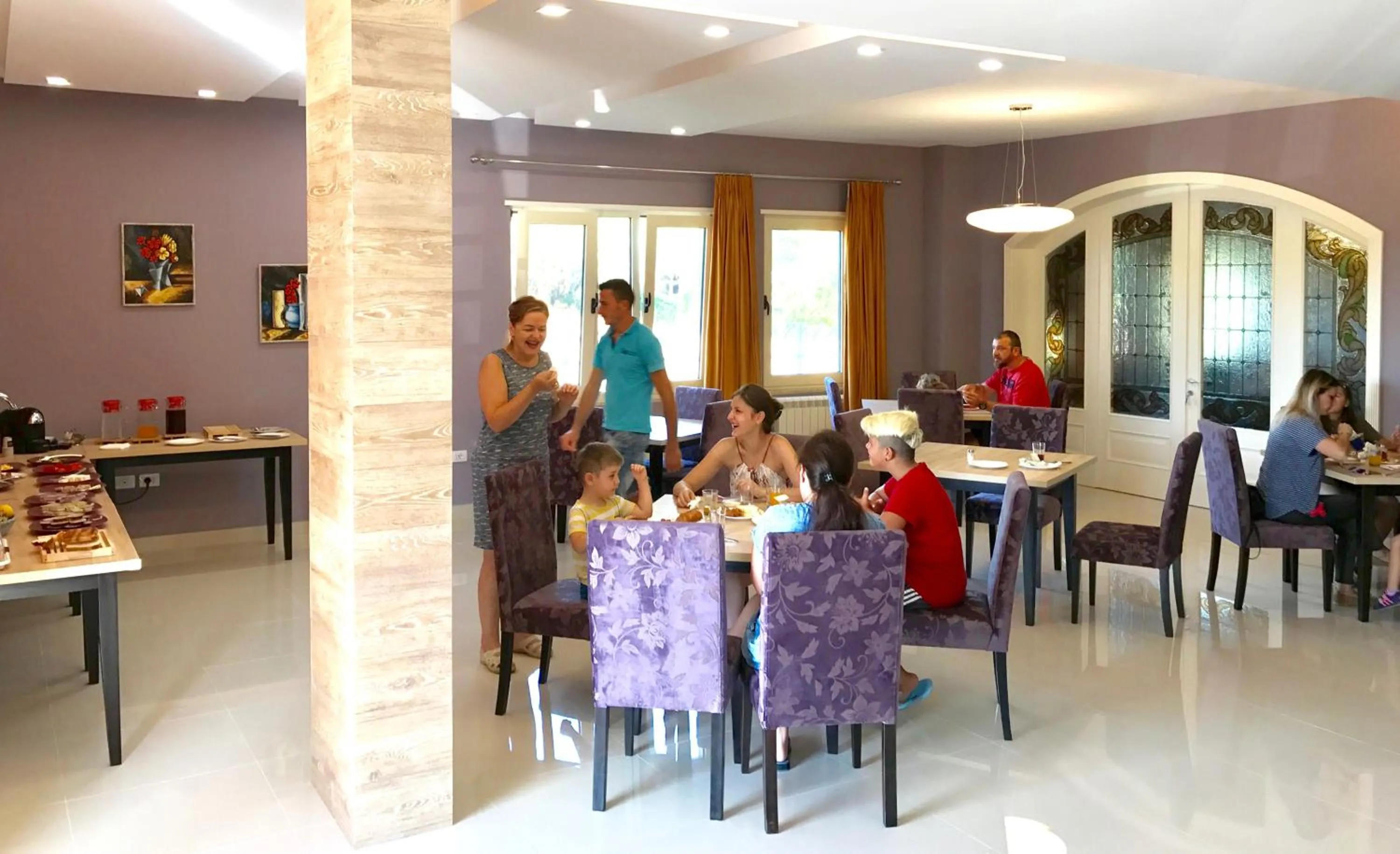 Restaurant/places to eat in Diamond Beach Residence Hotel