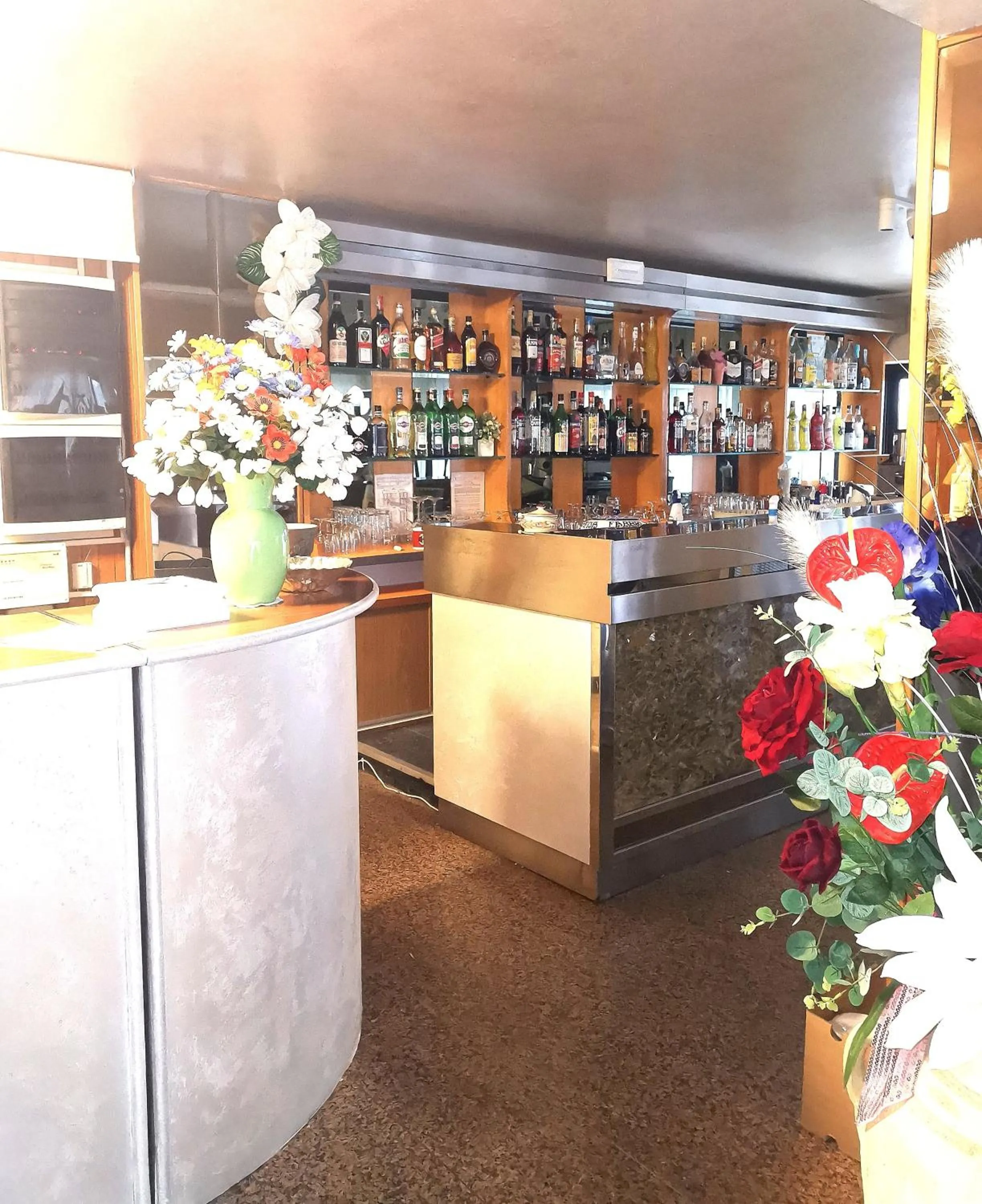 Lounge or bar in Hotel Alcazar