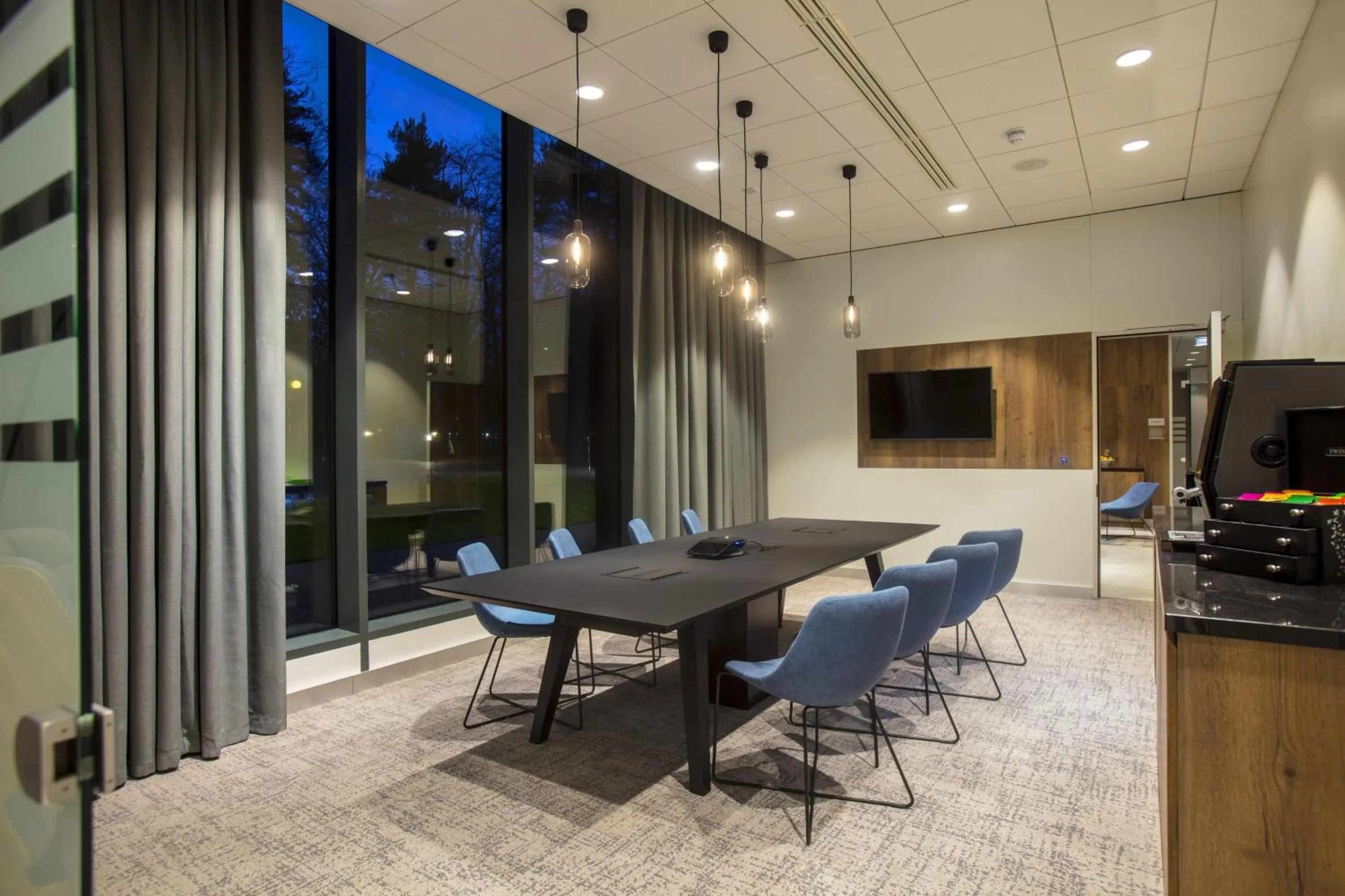 Meeting/conference room in Courtyard by Marriott Edinburgh West