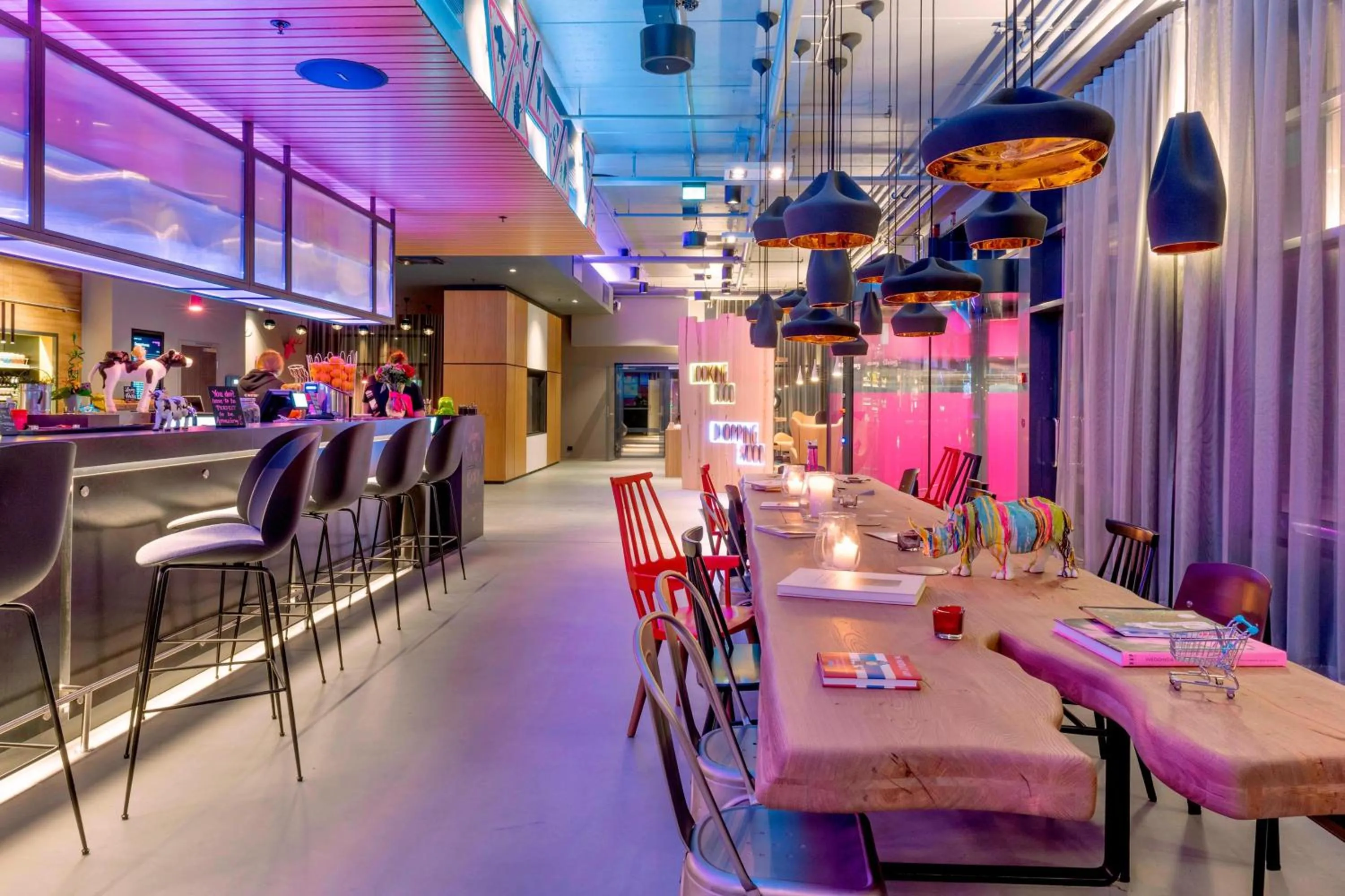 Restaurant/places to eat in X Hotel