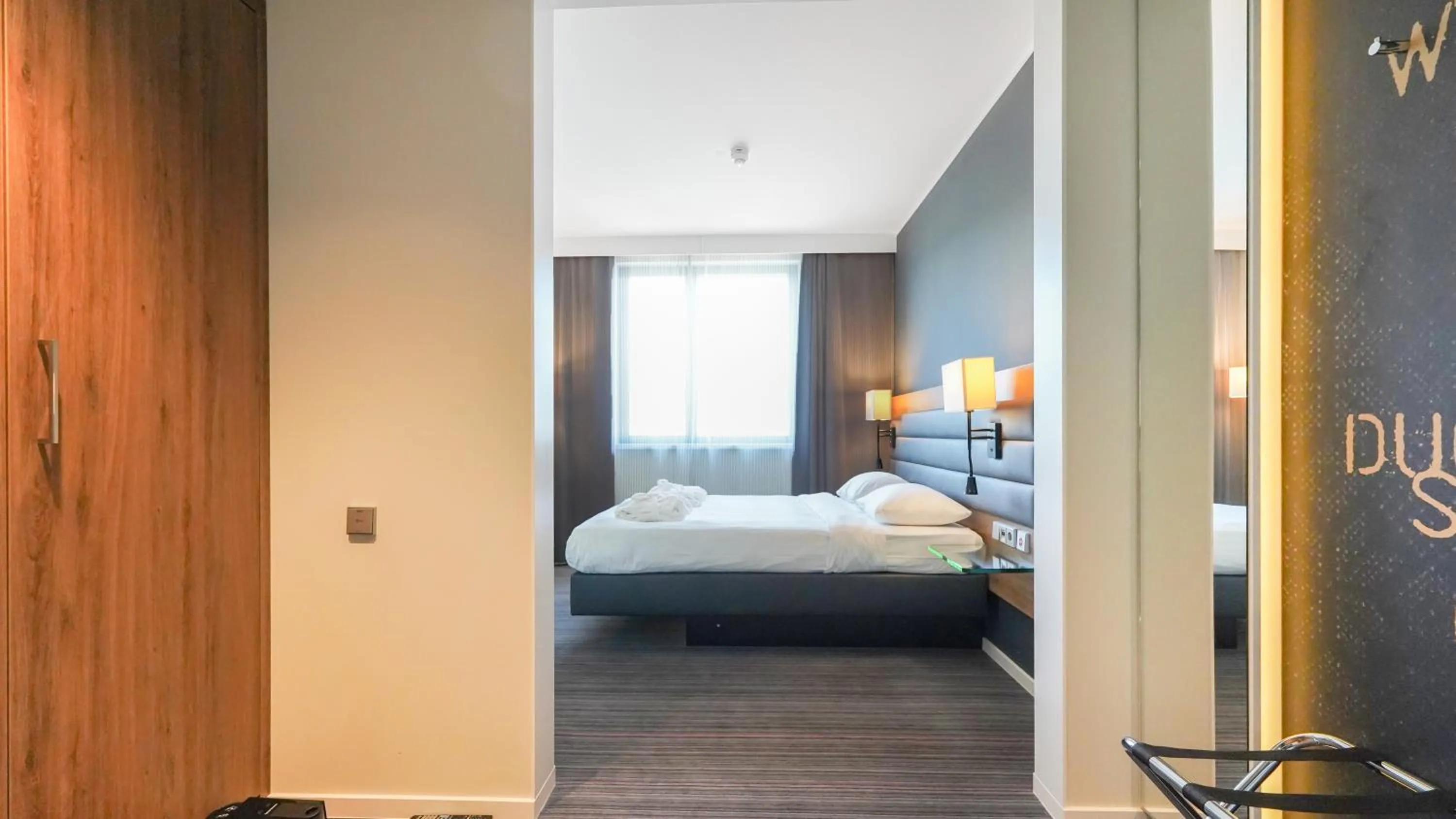 Bedroom, Bed in X Hotel